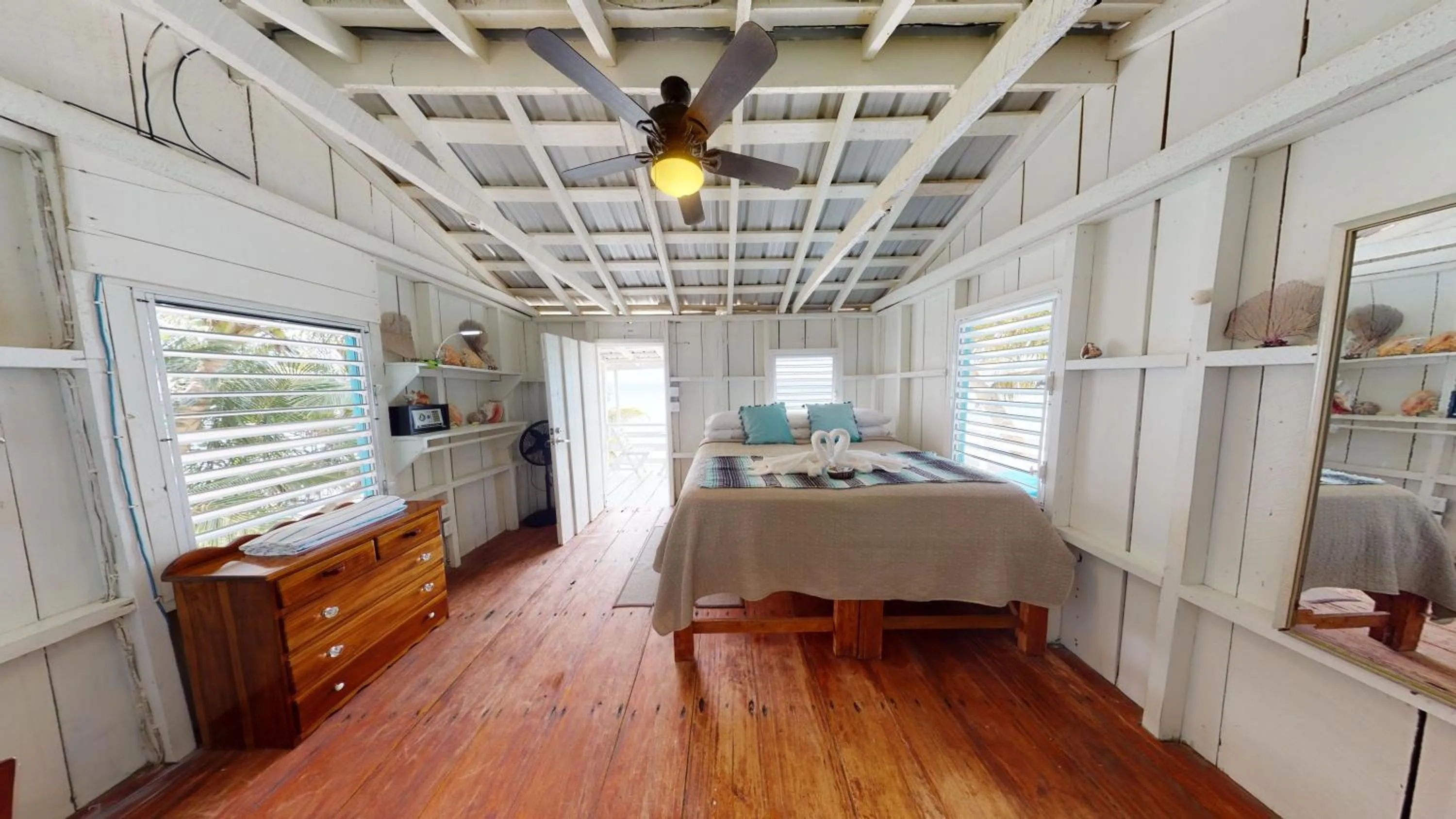 Property building in Ranguana Caye Cabanas