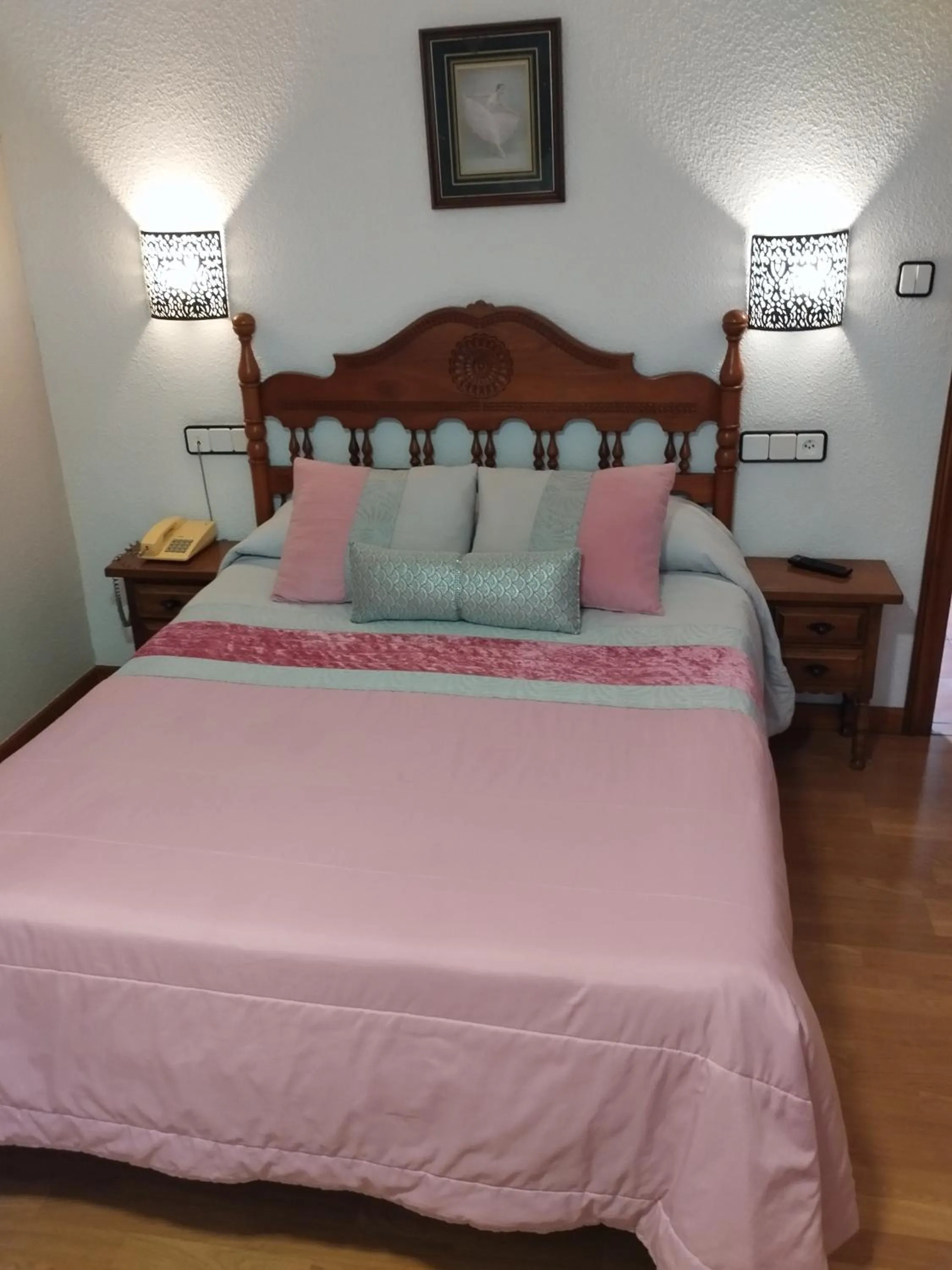 Bed in Hotel Los Hidalgos