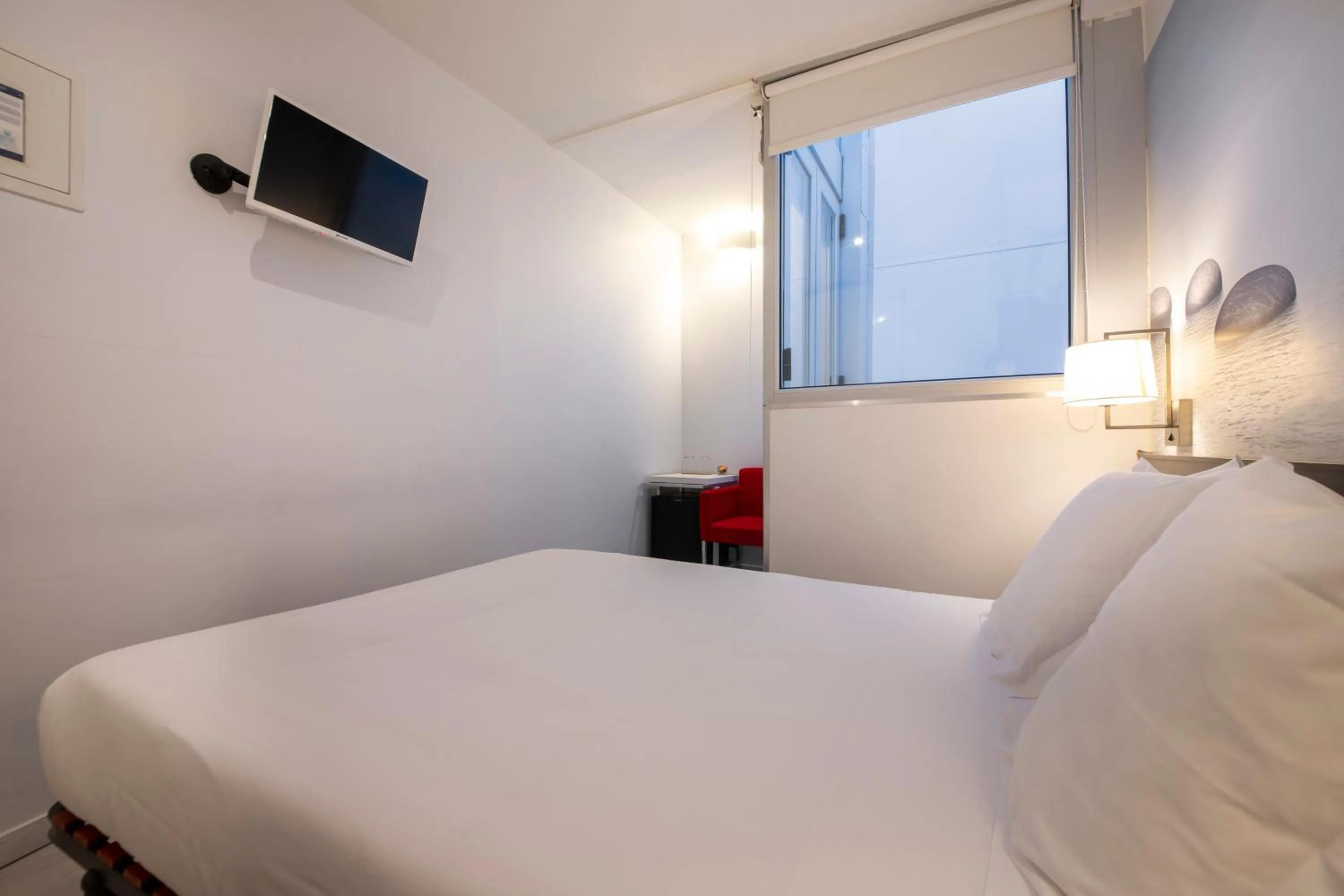 Bed in Hotel Punta Monpas