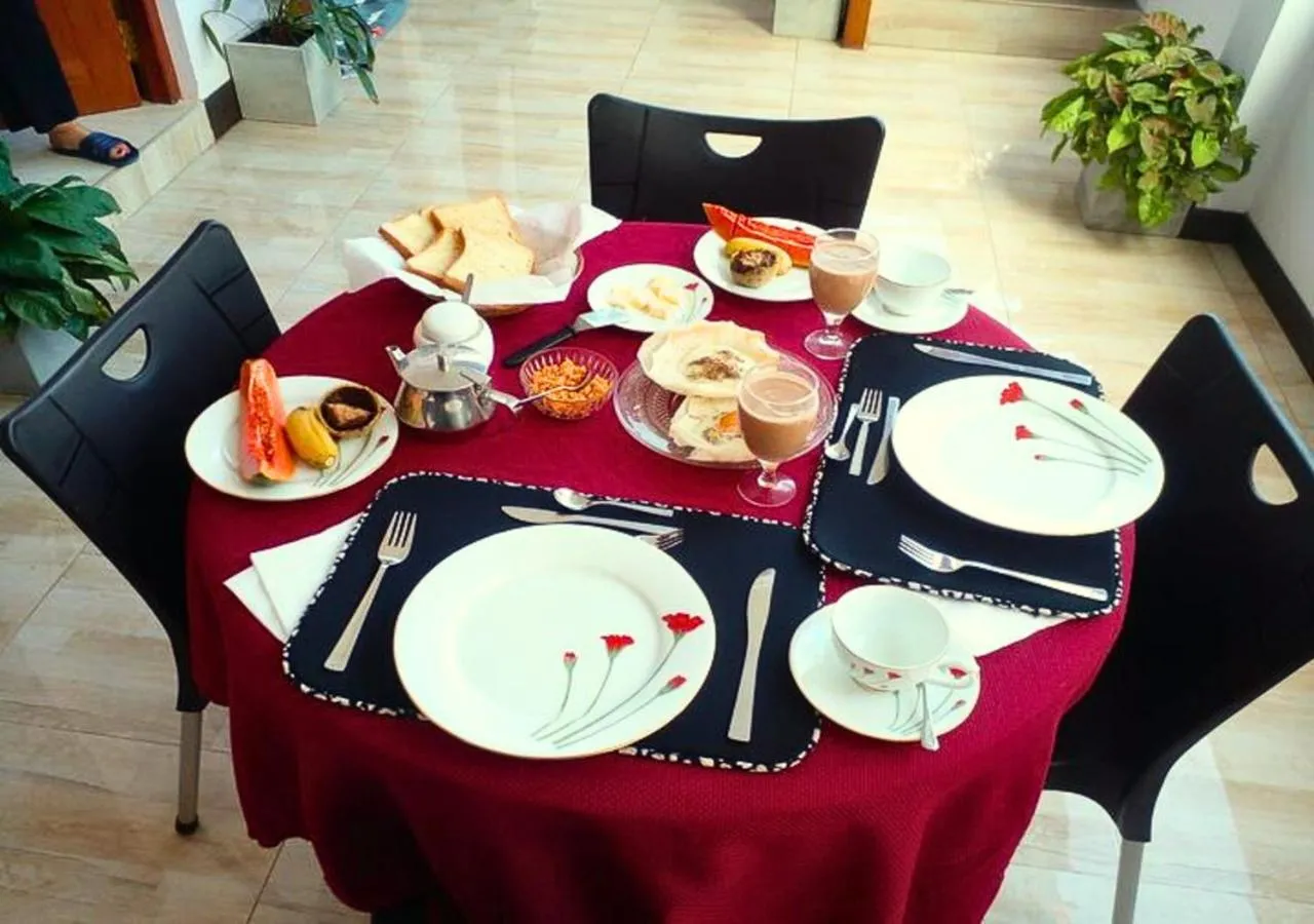 Breakfast in Innovick Residence