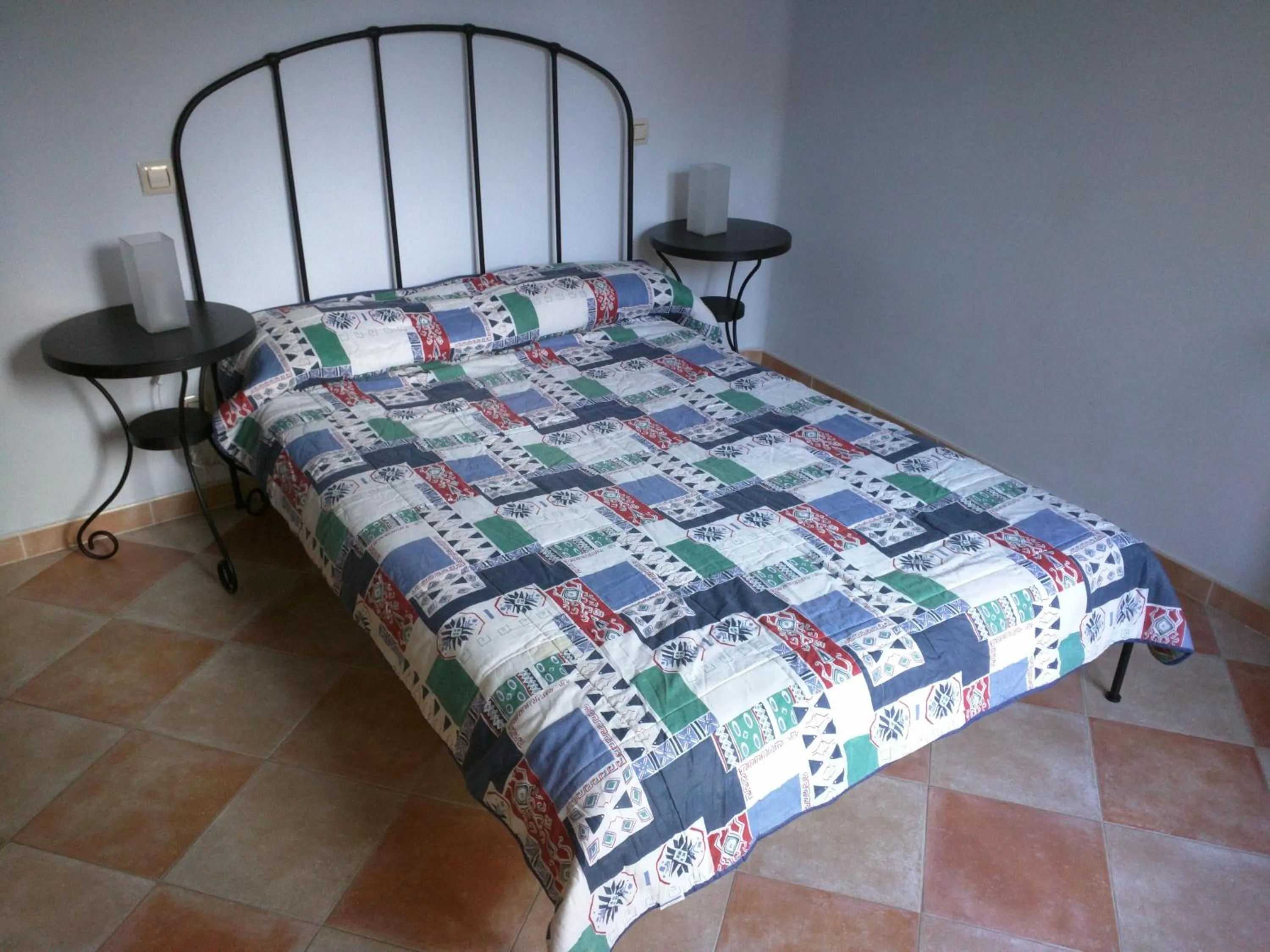 Bed in San Roque 18