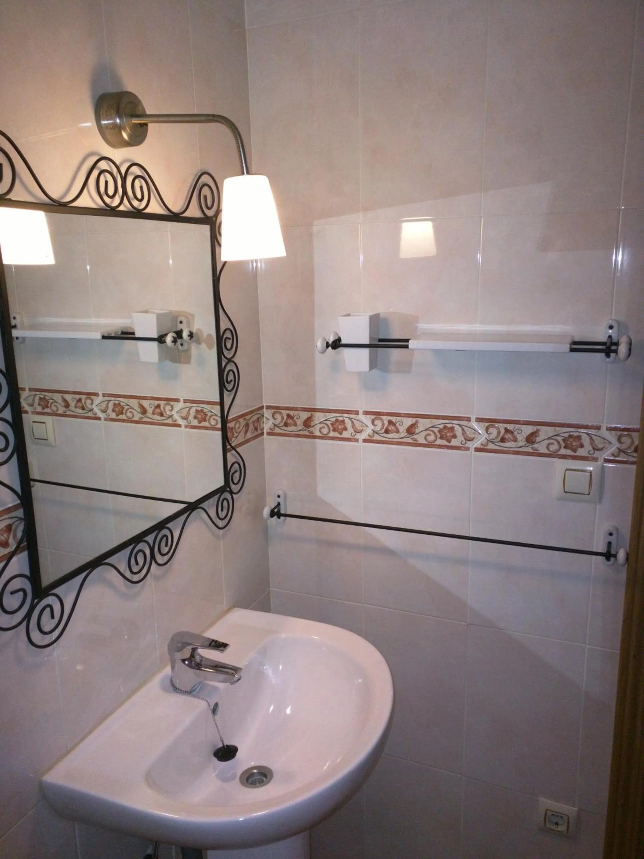 Bathroom in San Roque 18