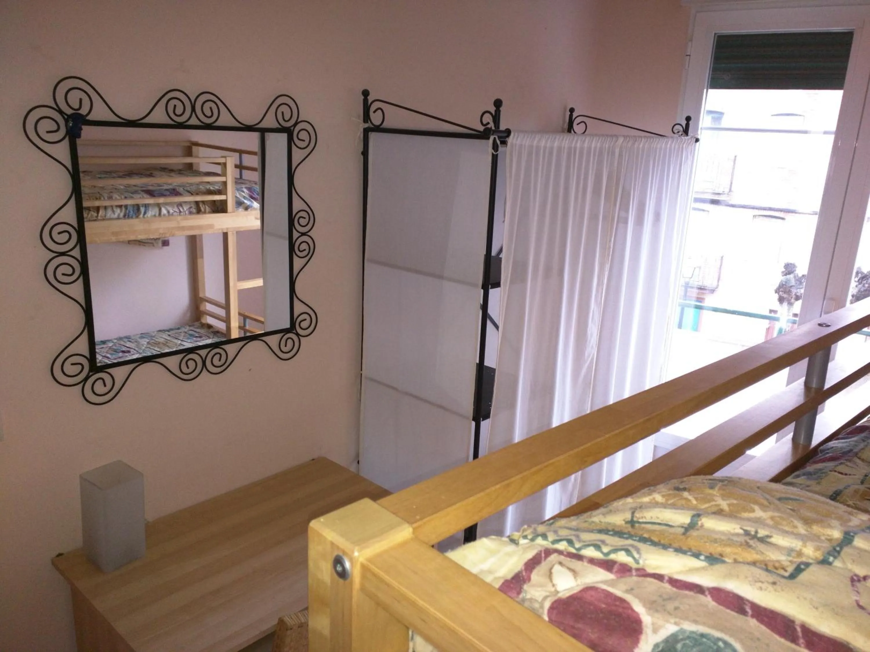 Day, Bed in San Roque 18