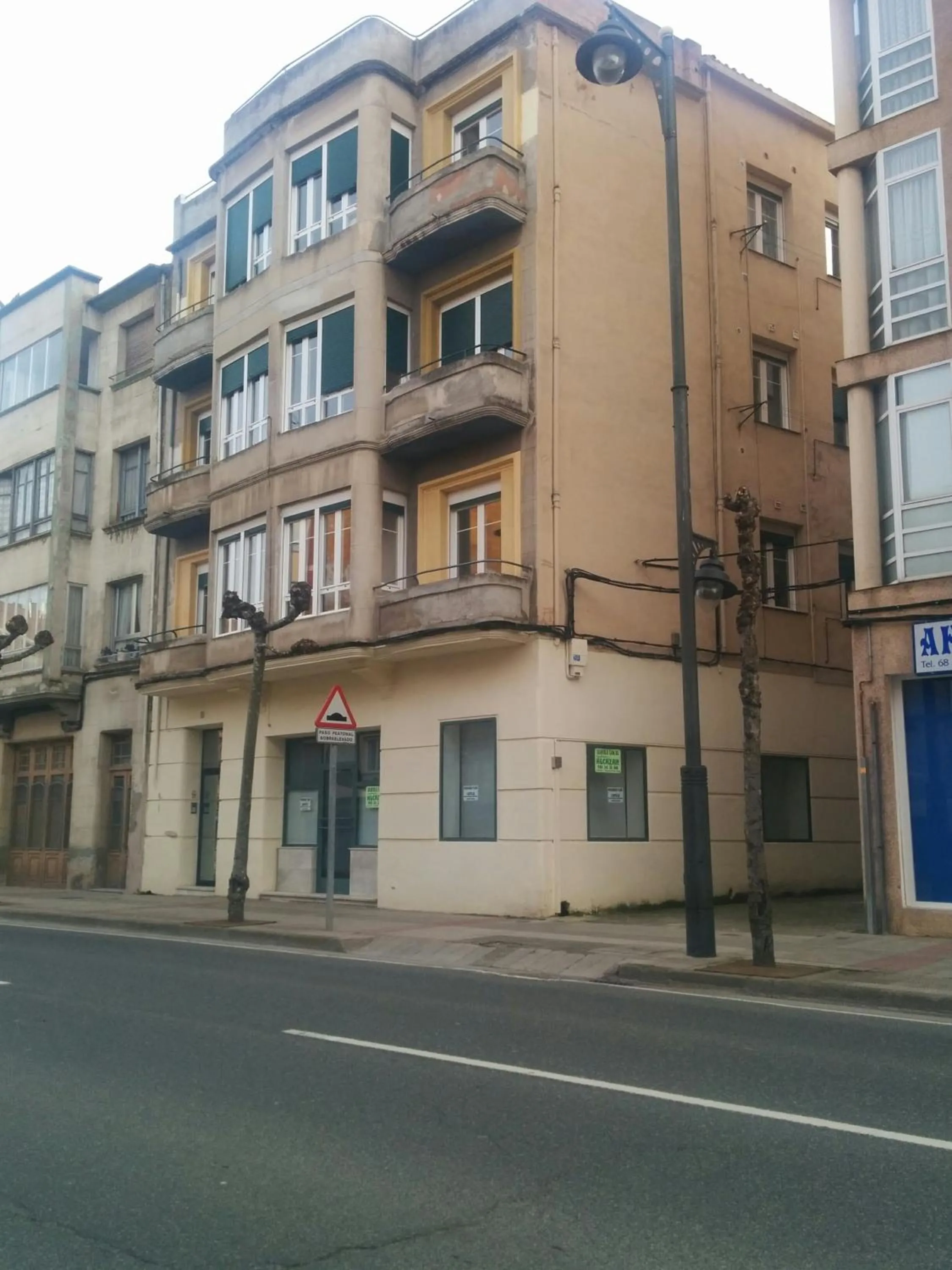 Facade/entrance in San Roque 18