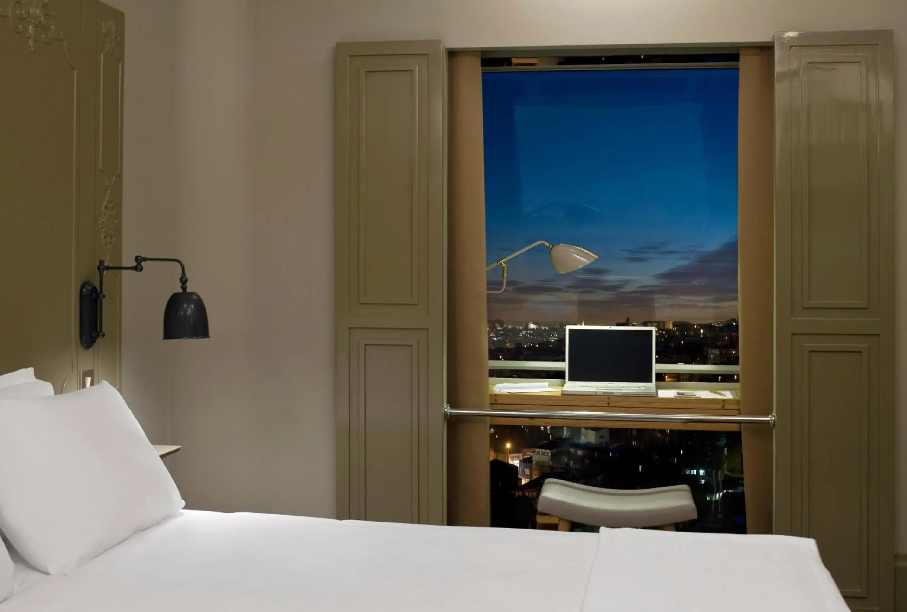 Photo of the whole room, Bed in The Cettia Istanbul Photo of the whole room, Bed in The Cettia Istanbul