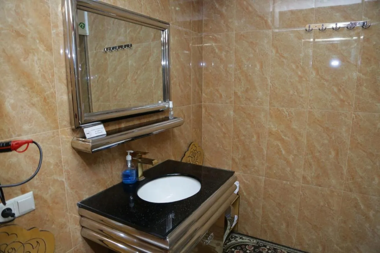 Bathroom in HON SAROY - immerse atmosphere in the epoch of the khans