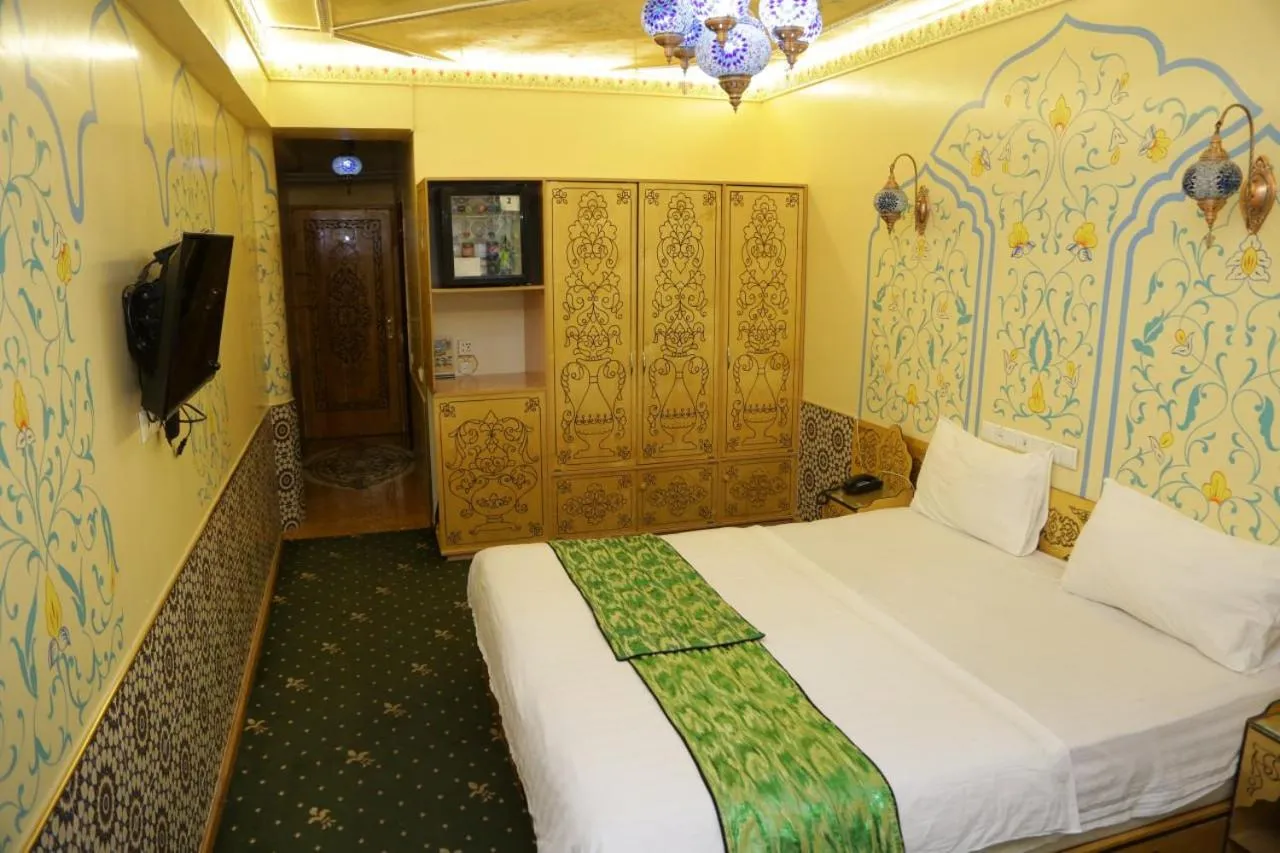 Bed in HON SAROY - immerse atmosphere in the epoch of the khans