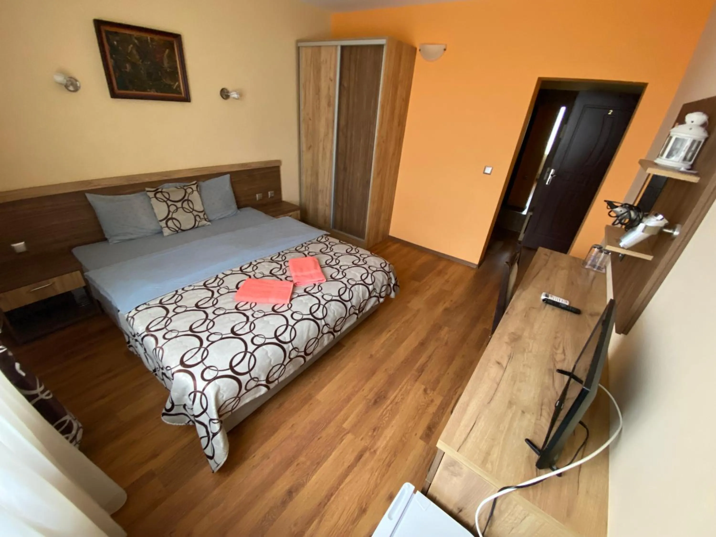 Deluxe Double Room (2 Adults + 1 Child) in Kot Garden Guest House