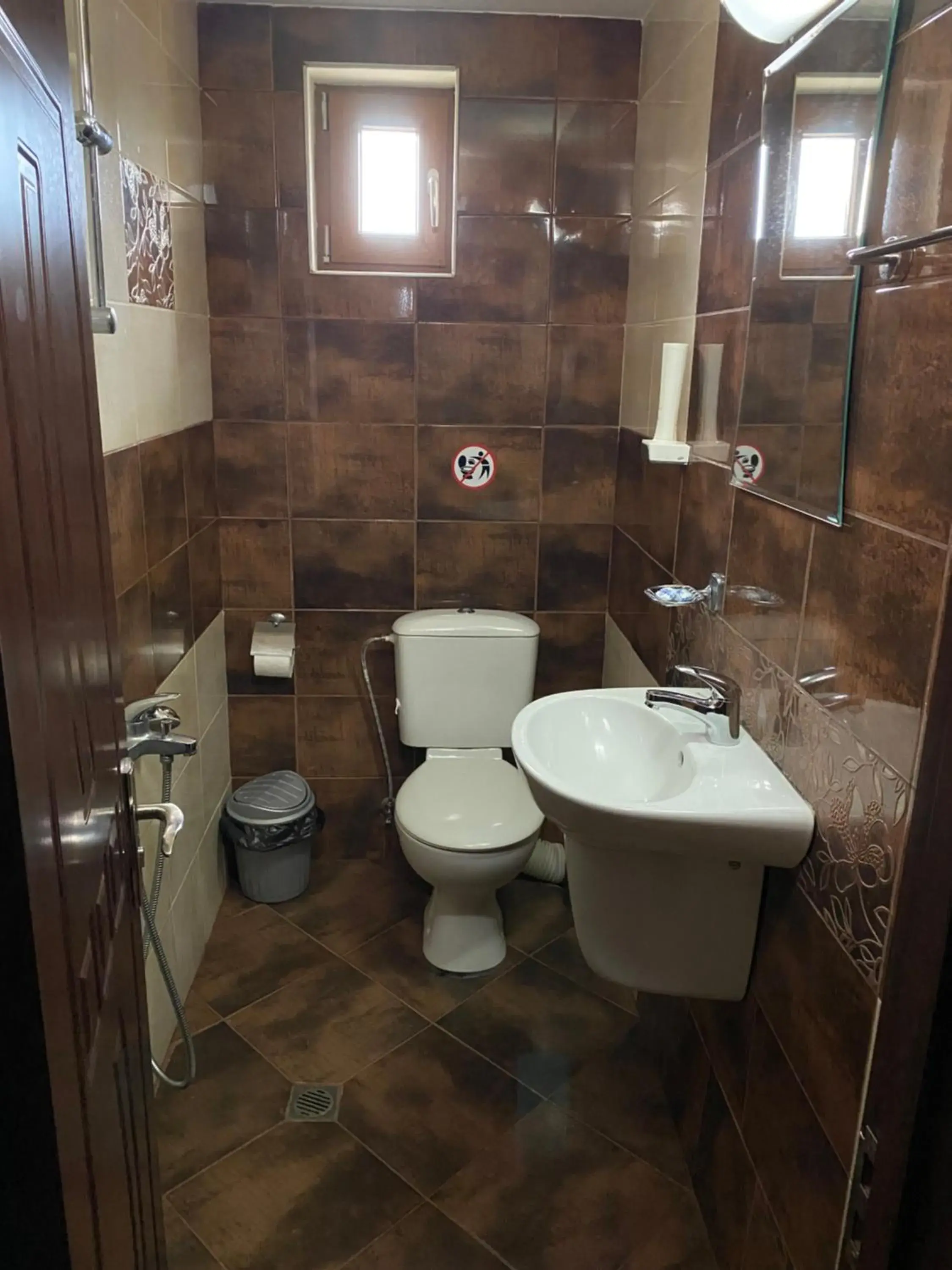 Economy Twin Room in Kot Garden Guest House Economy Twin Room in Kot Garden Guest House