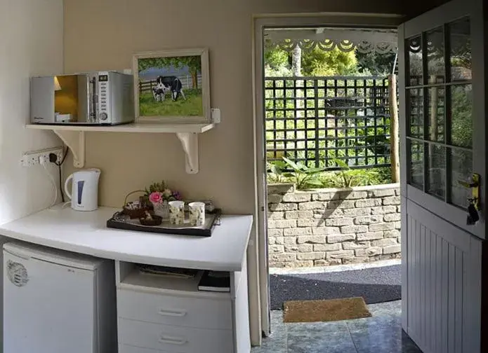 Twin Room - single occupancy in A Garden Suite B&B Twin Room - single occupancy in A Garden Suite B&B