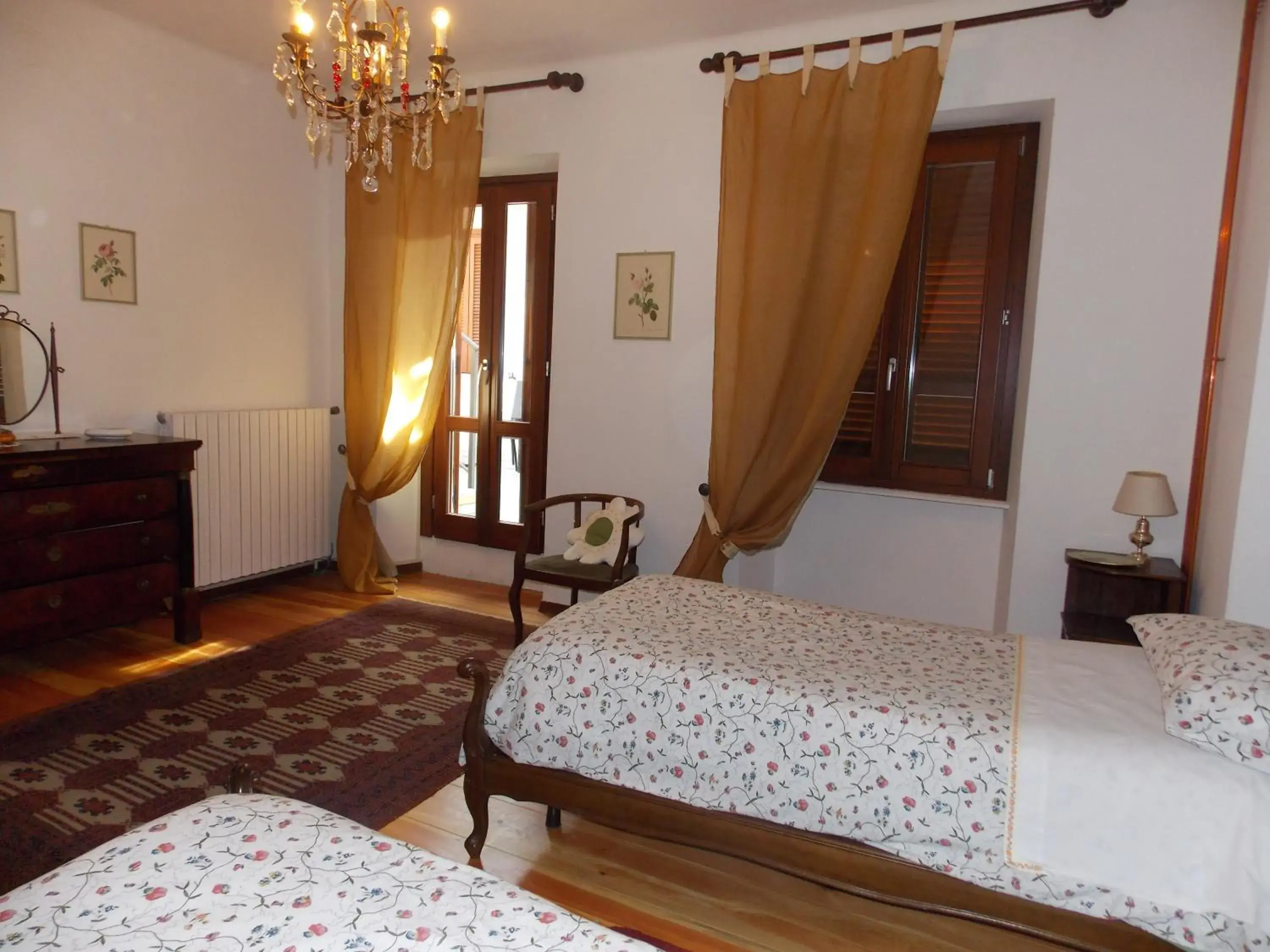 Twin Room with Private External Bathroom in L'Erbavoglio Twin Room with Private External Bathroom in L'Erbavoglio