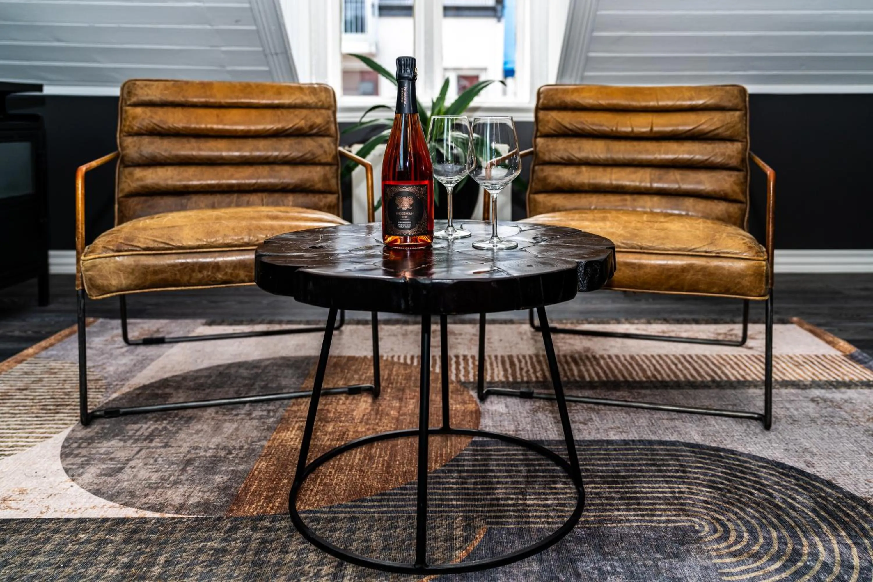 Seating area in Vintage Apartment Hotel