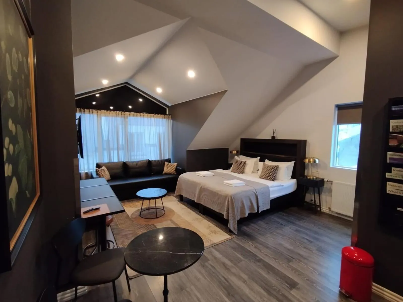 Photo of the whole room, Bed in Vintage Apartment Hotel