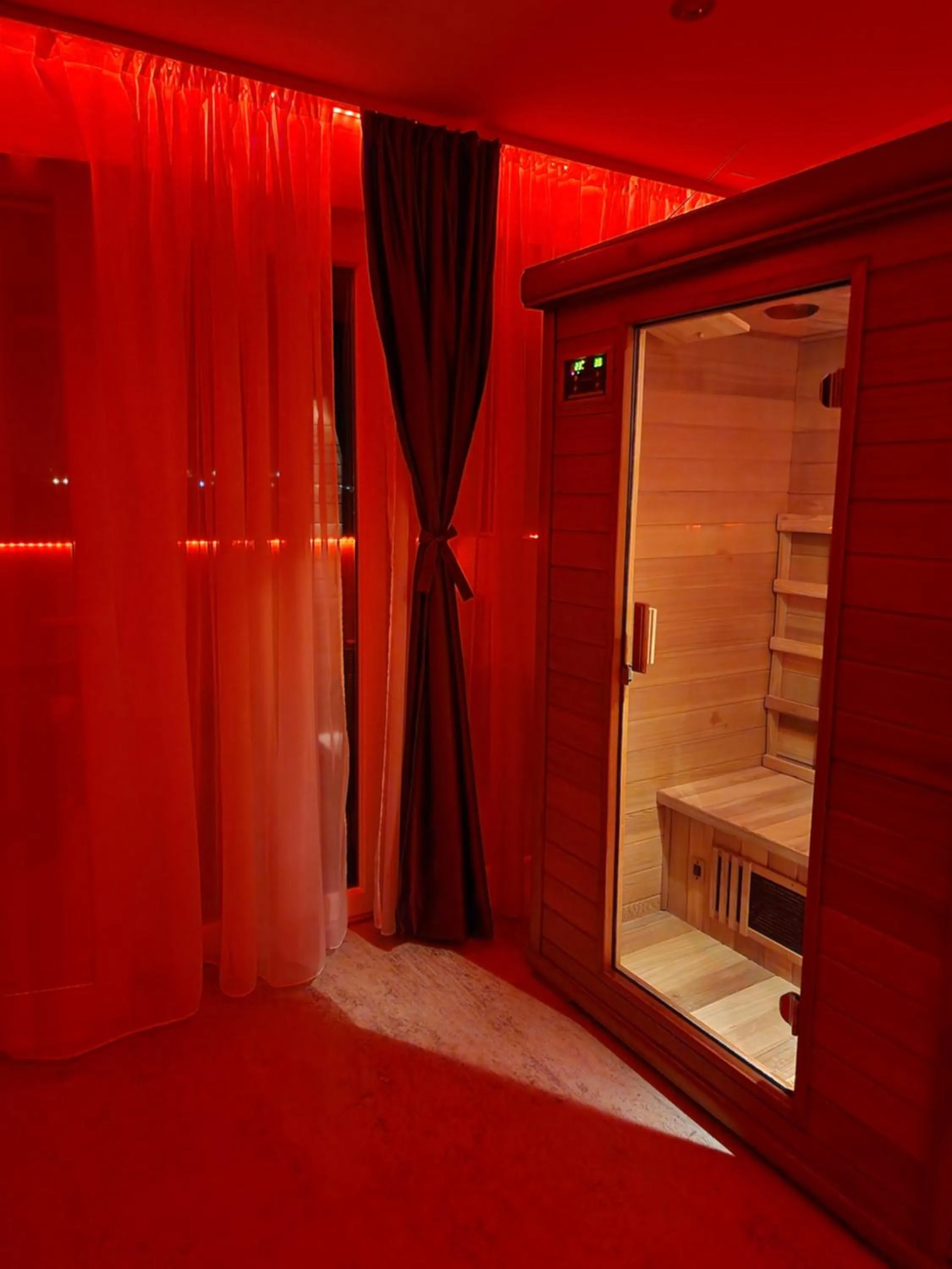 Spa and wellness centre/facilities in Rooms Green Set