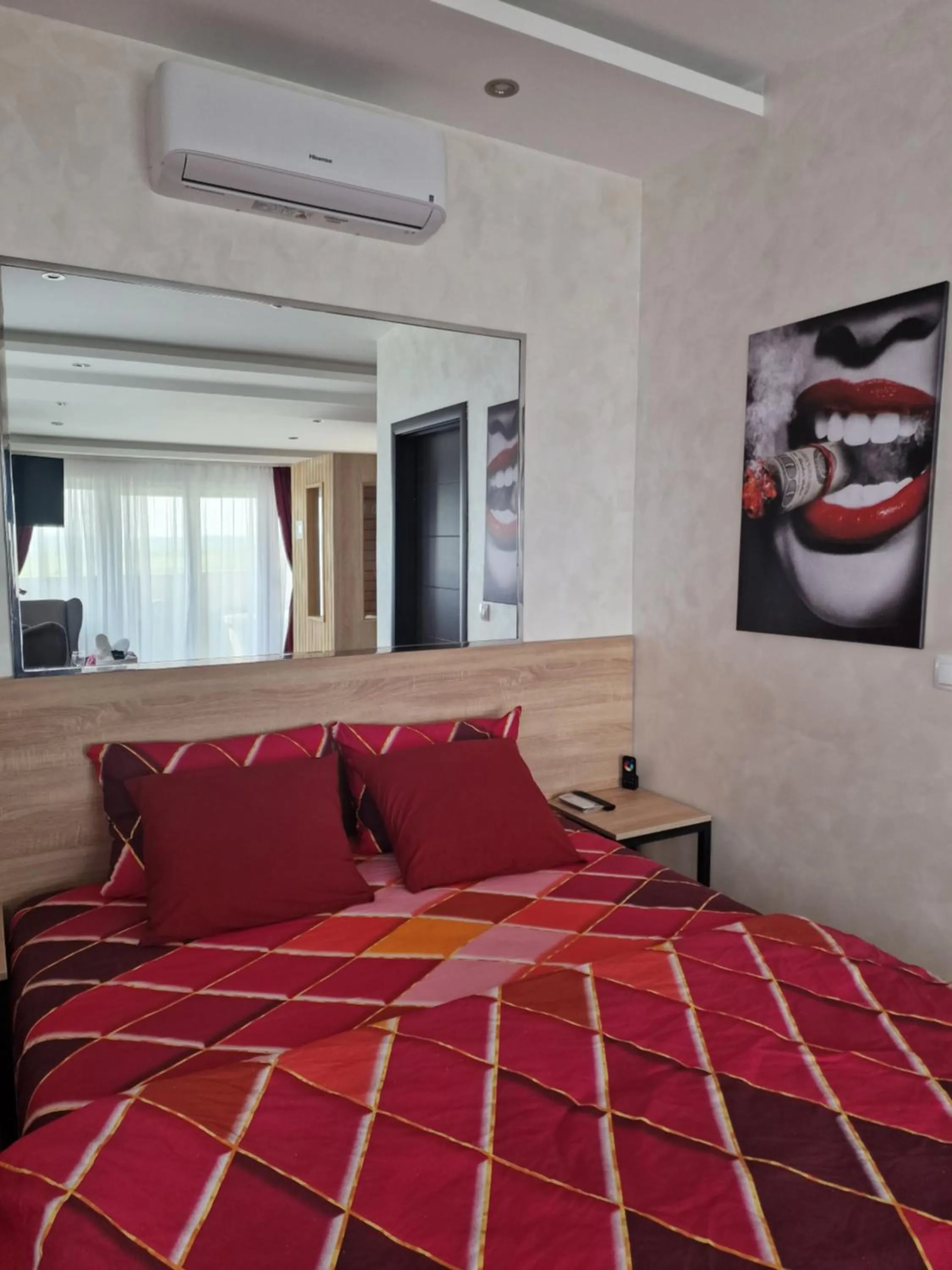 Bed in Rooms Green Set