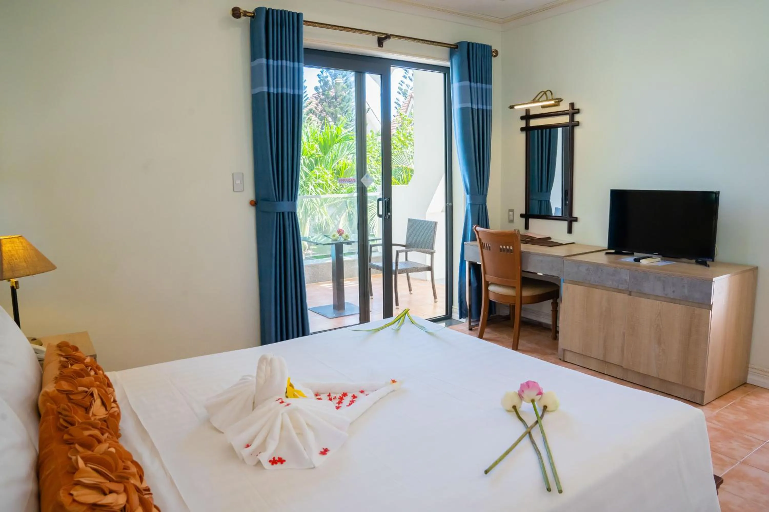 Bedroom, Bed in Lotus Vung Tau Resort & Spa