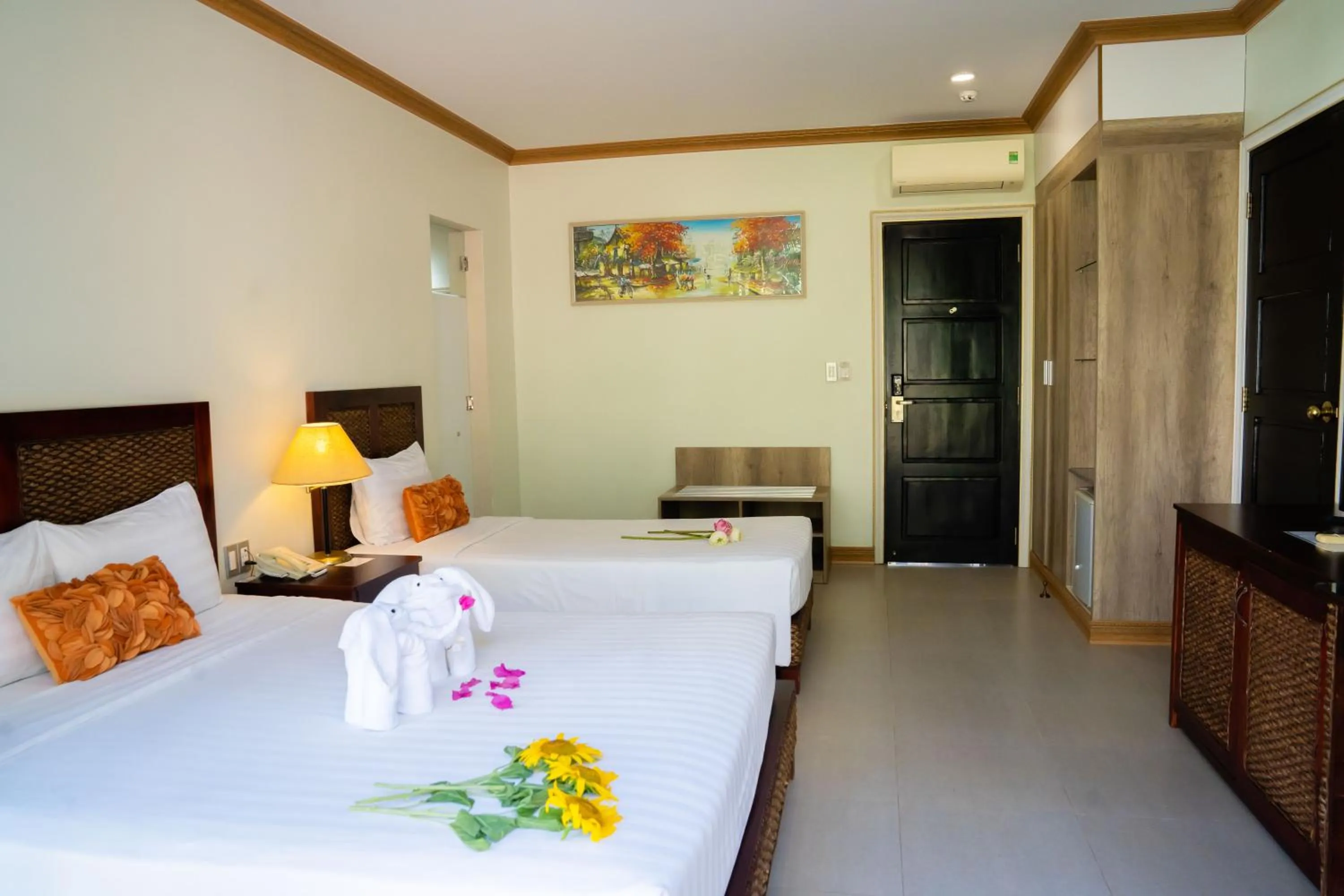 Bed in Lotus Vung Tau Resort & Spa