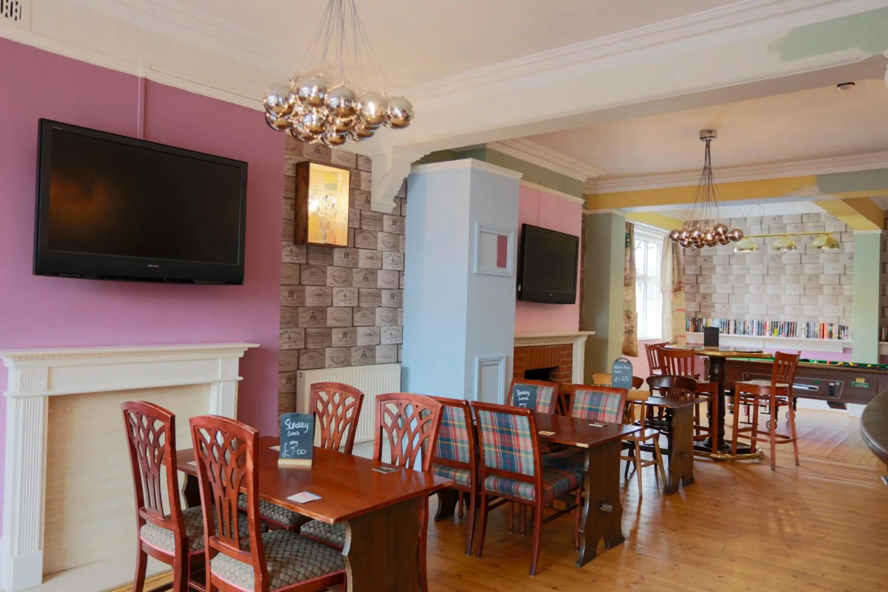 Restaurant/Places to Eat in The Midland