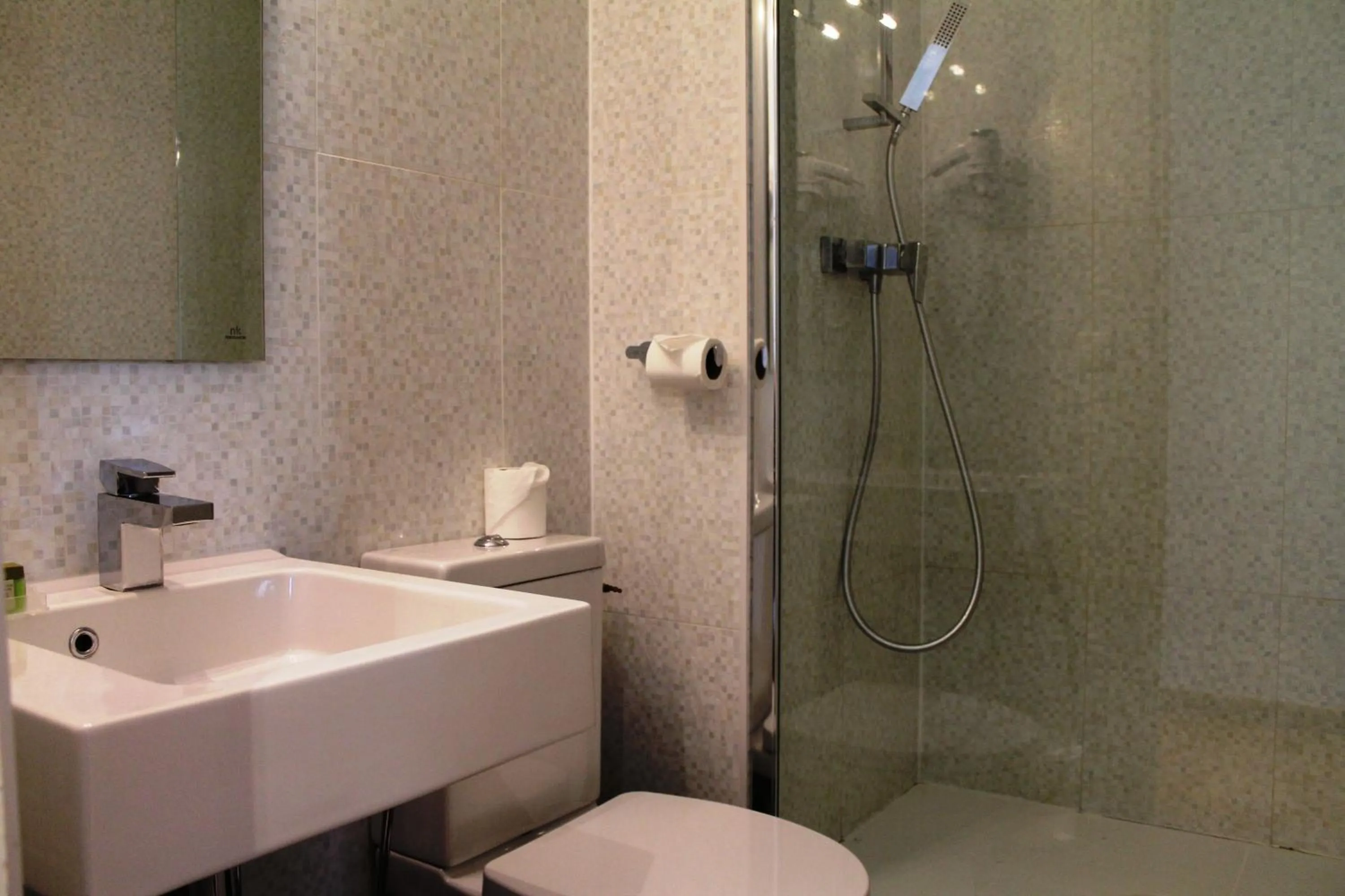 Bathroom in Logis Hotel Restaurant de l'Abbaye