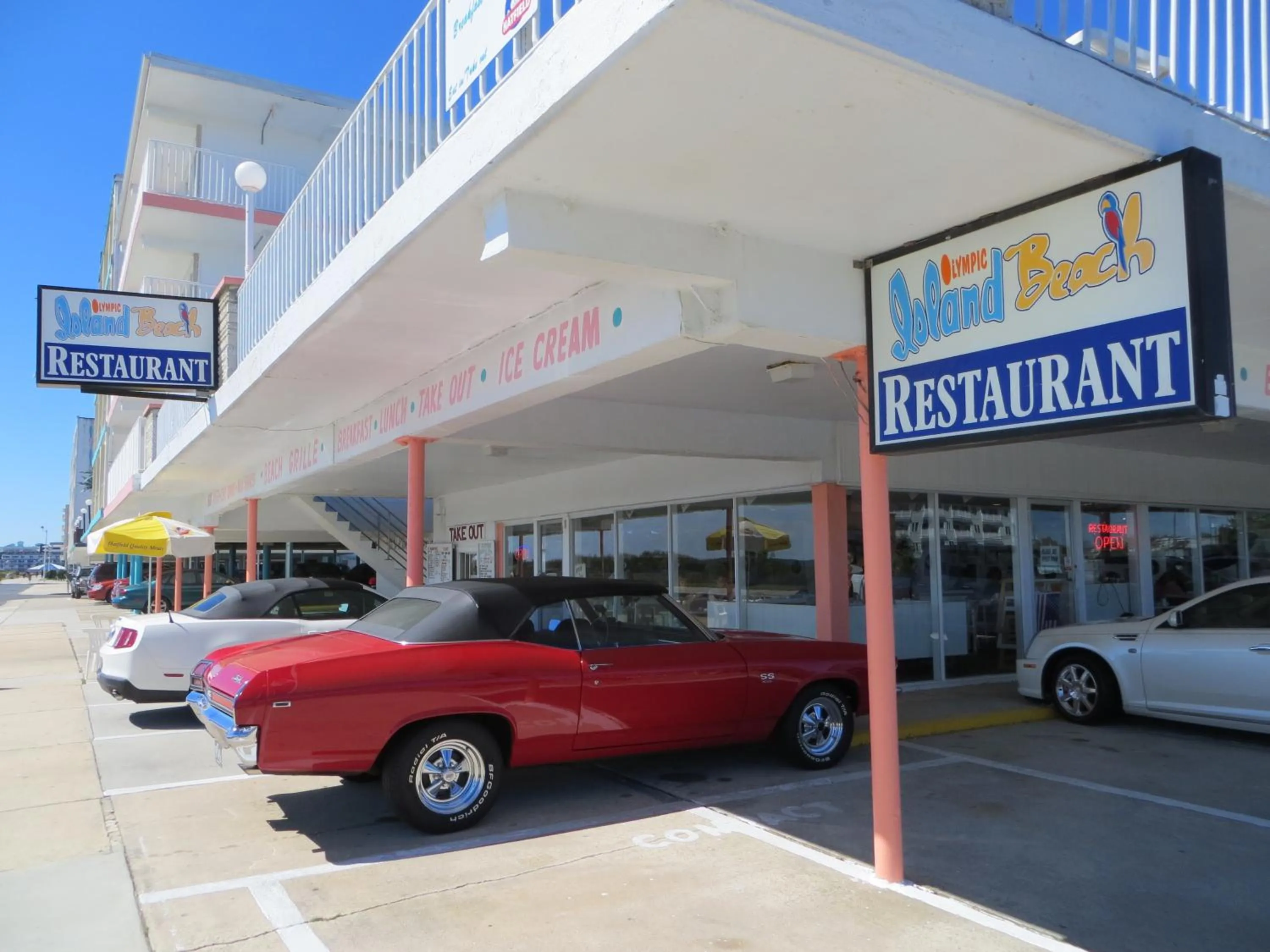 Restaurant/places to eat in Olympic Island Beach Resort