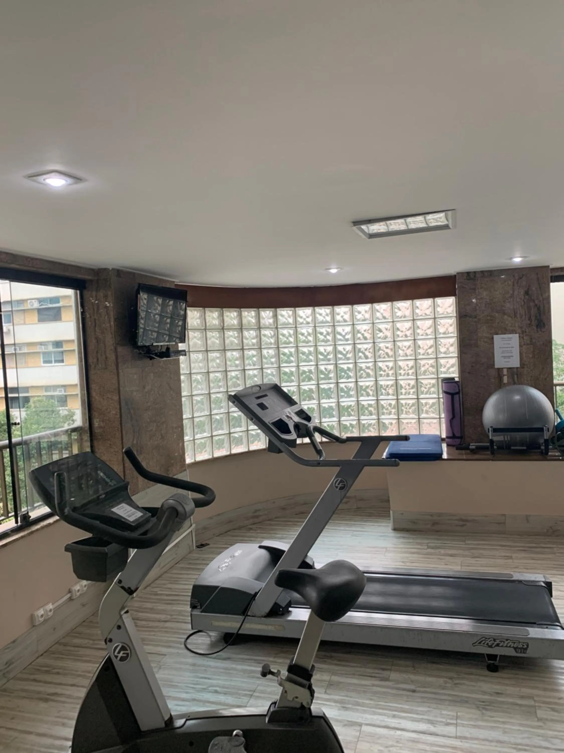 Fitness centre/facilities in Leblon Flat