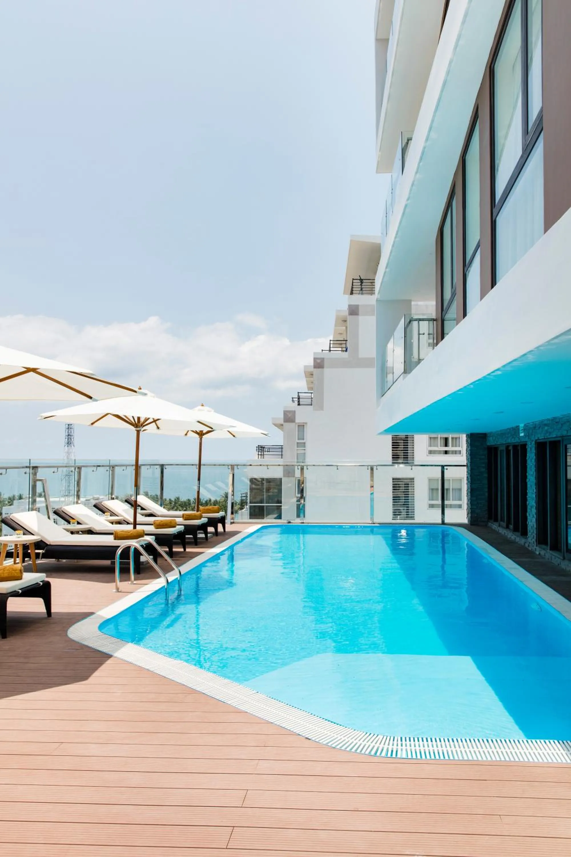 Swimming pool in Stella Maris Nha Trang Hotel