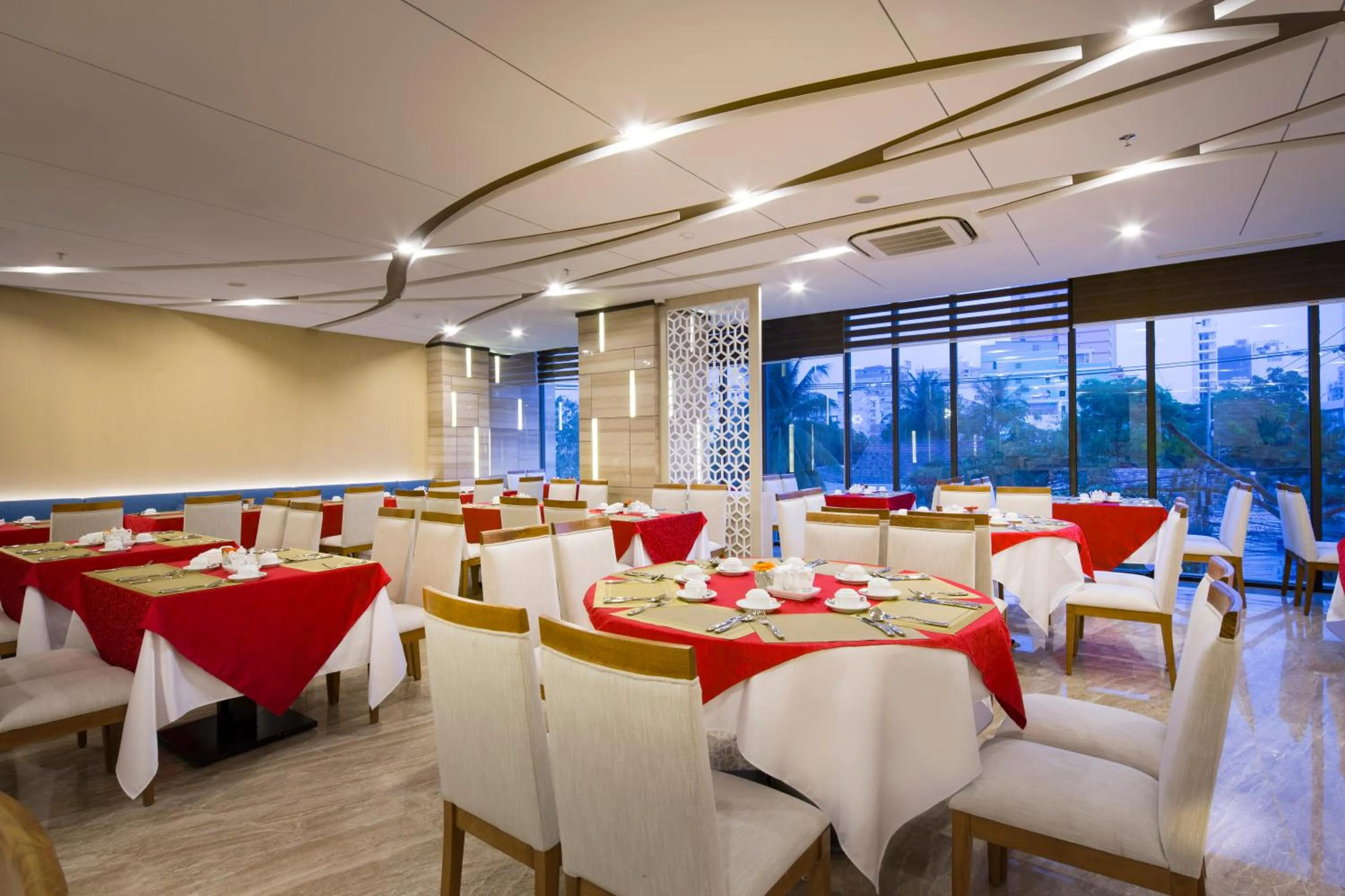 Restaurant/places to eat in Stella Maris Nha Trang Hotel