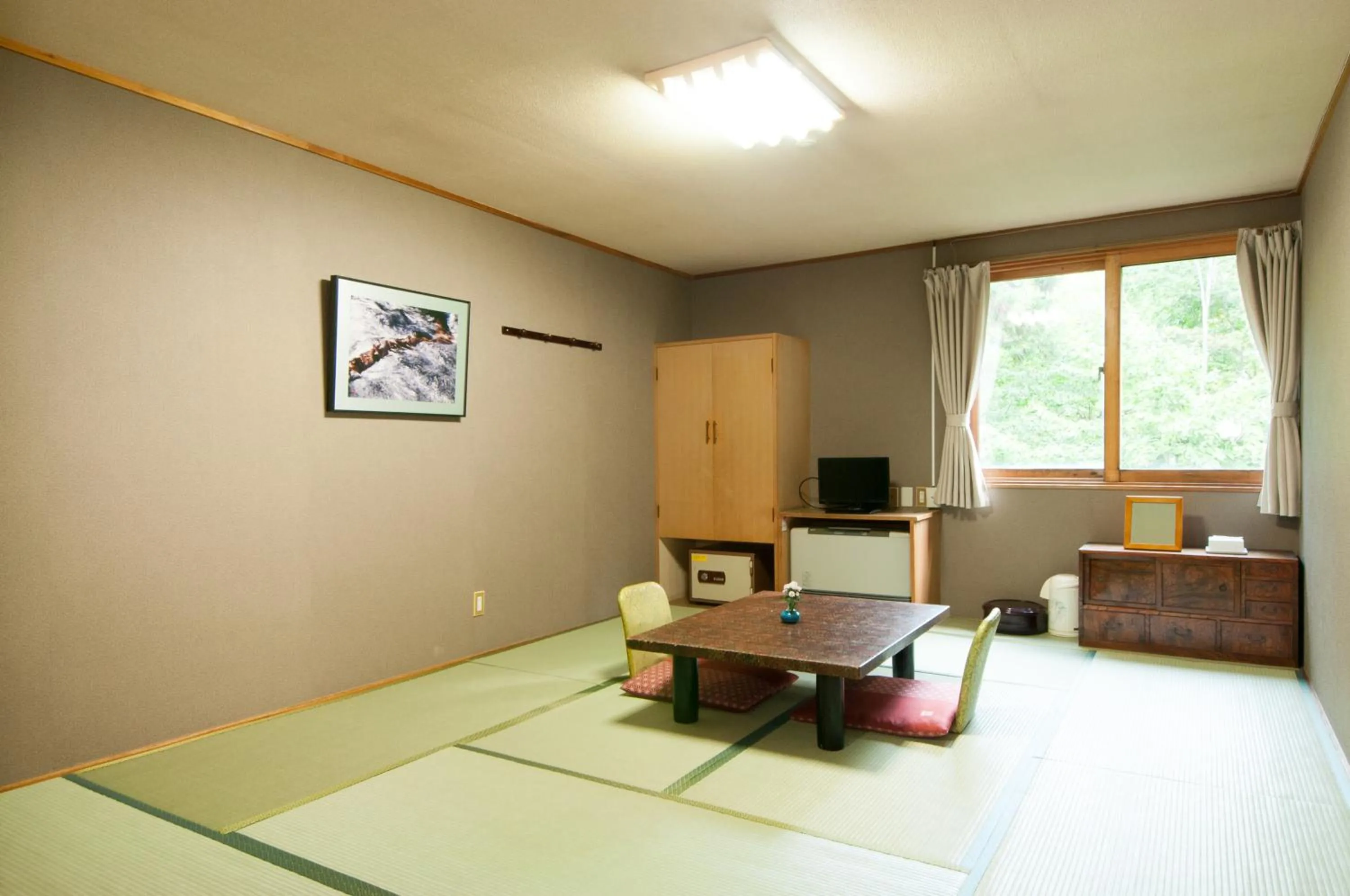 Photo of the whole room, Bed in Yachi Onsen