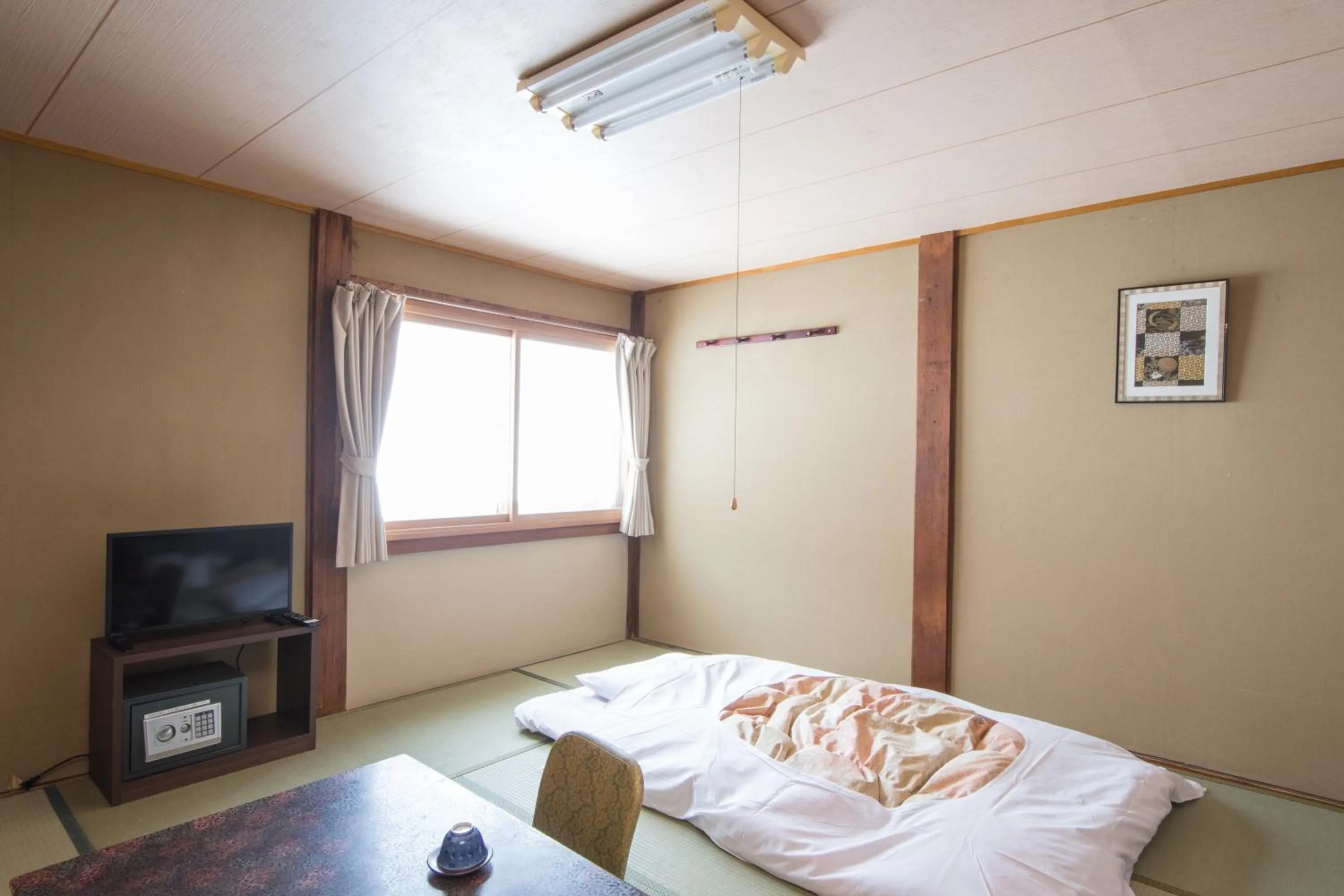 Photo of the whole room, Bed in Yachi Onsen