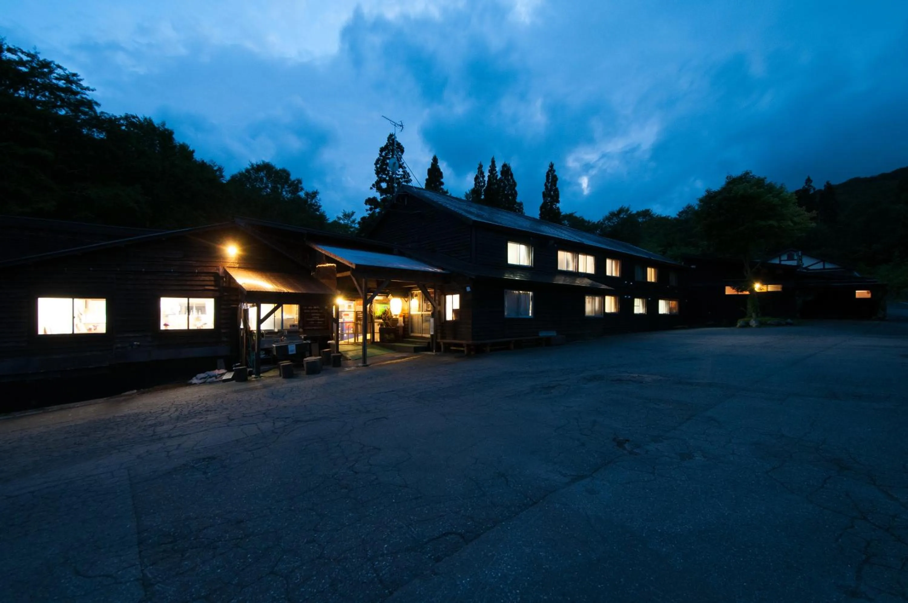 Property building in Yachi Onsen
