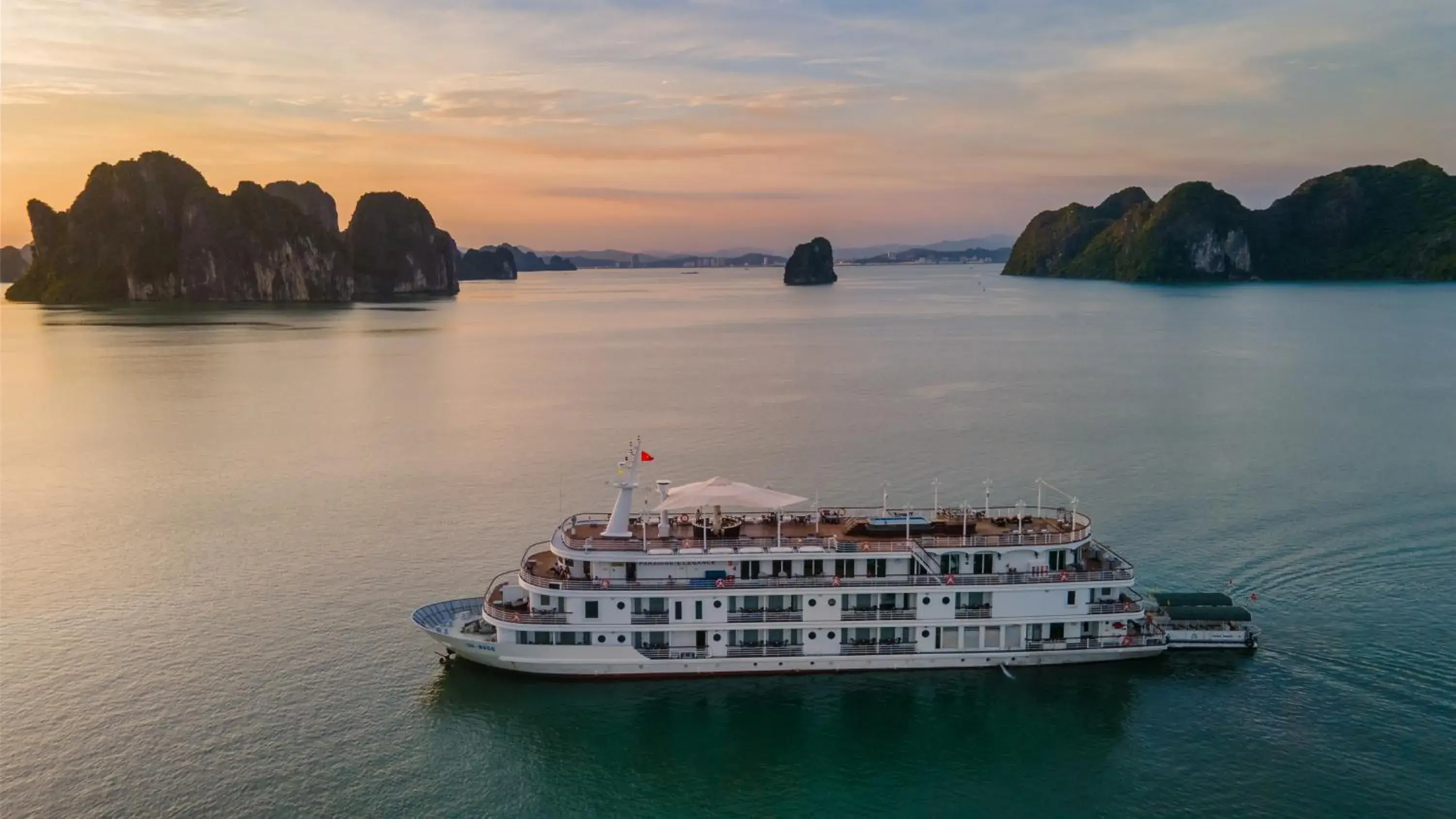 Bird's eye view in Paradise Elegance Cruise Halong Bird's eye view in Paradise Elegance Cruise Halong