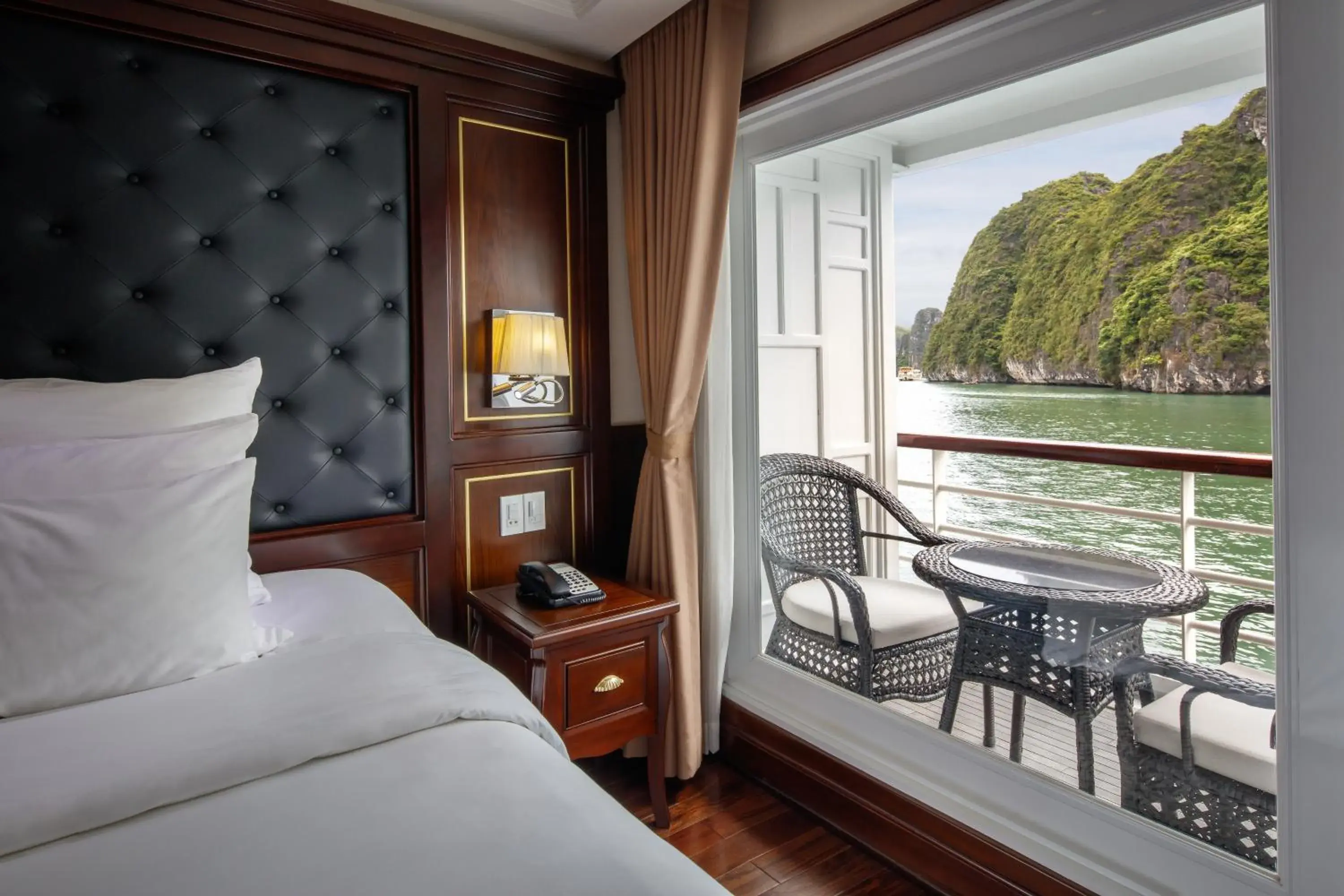 View (from property/room), Bed in Paradise Elegance Cruise Halong View (from property/room), Bed in Paradise Elegance Cruise Halong