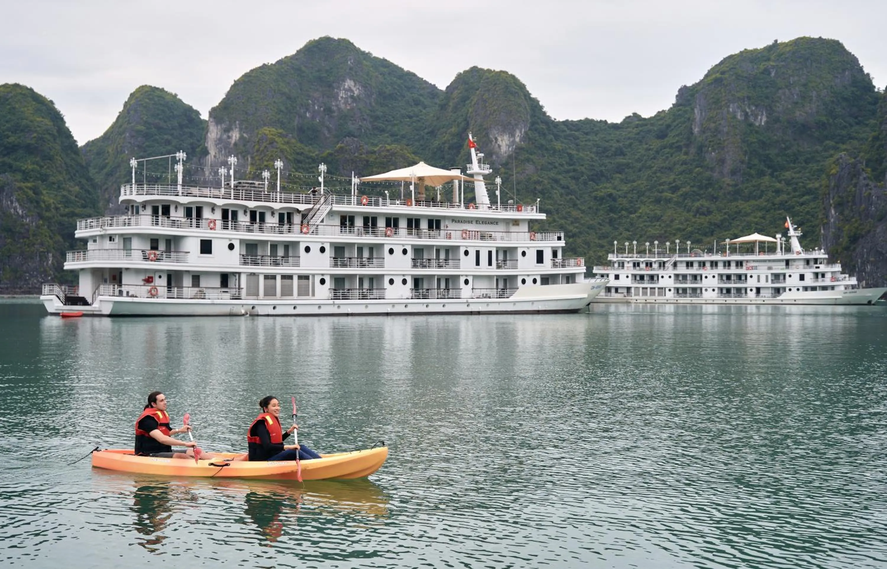 Activities in Paradise Elegance Cruise Halong
