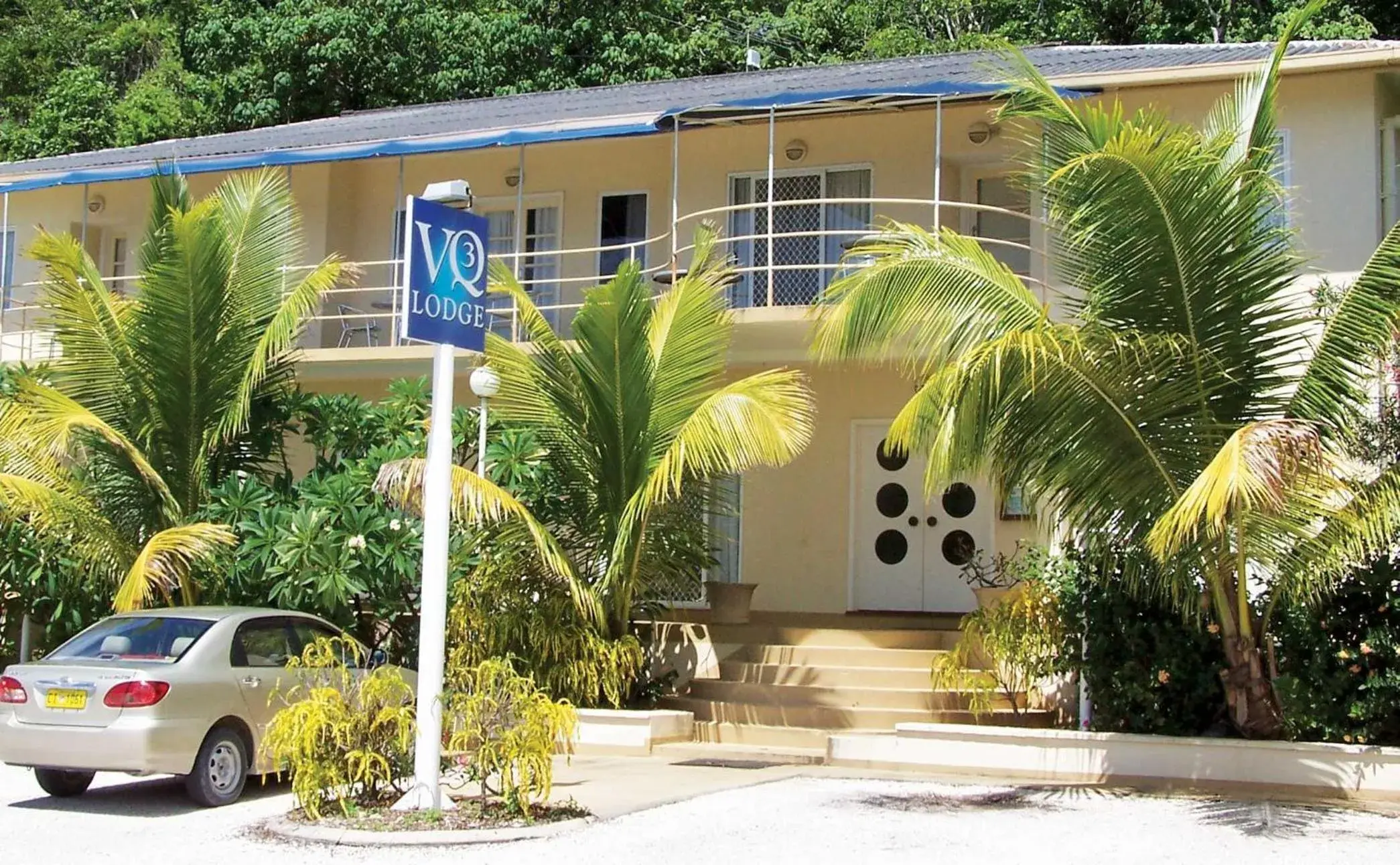 Facade/entrance in VQ3 Lodge Facade/entrance in VQ3 Lodge