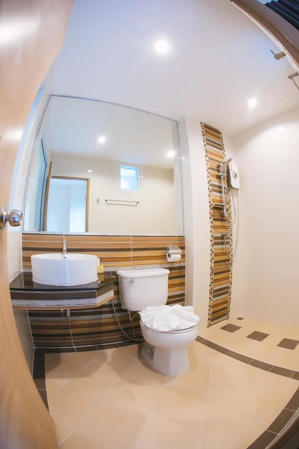 Bathroom in OMG Hotel