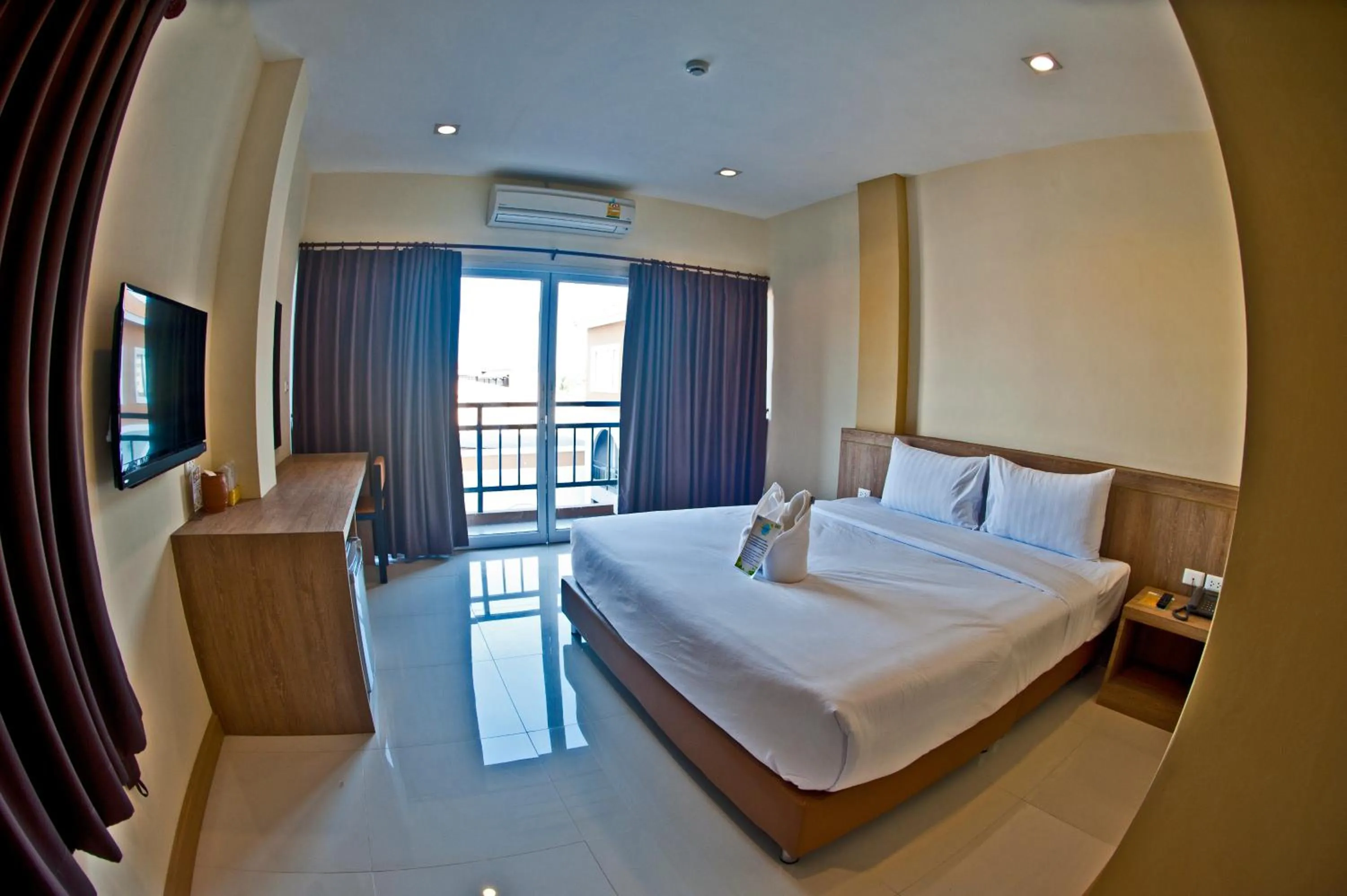 Photo of the whole room, Bed in OMG Hotel