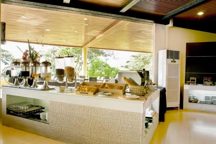 Breakfast in Sir James Resort