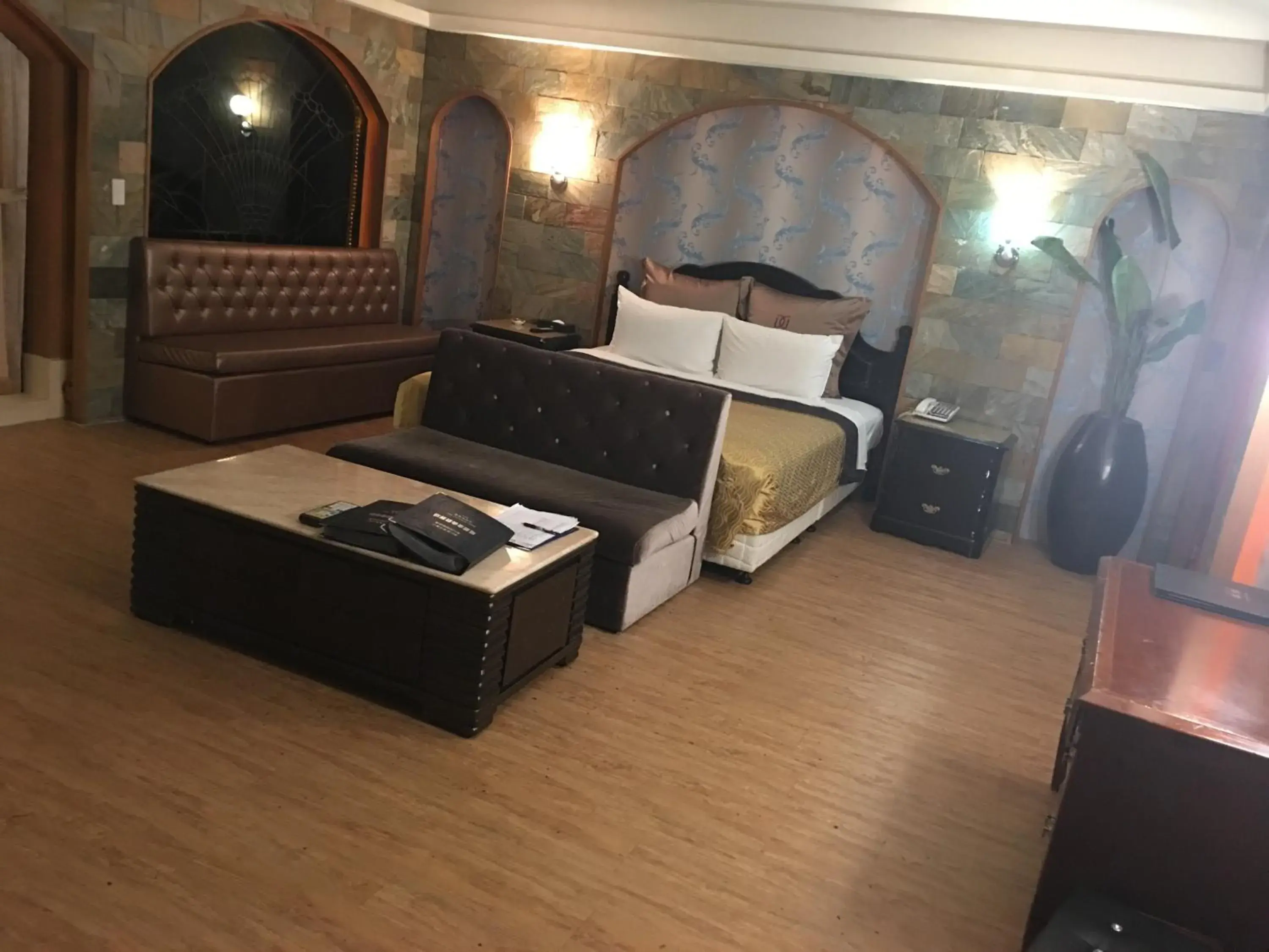 Bed in Discovery Motel - Tucheng