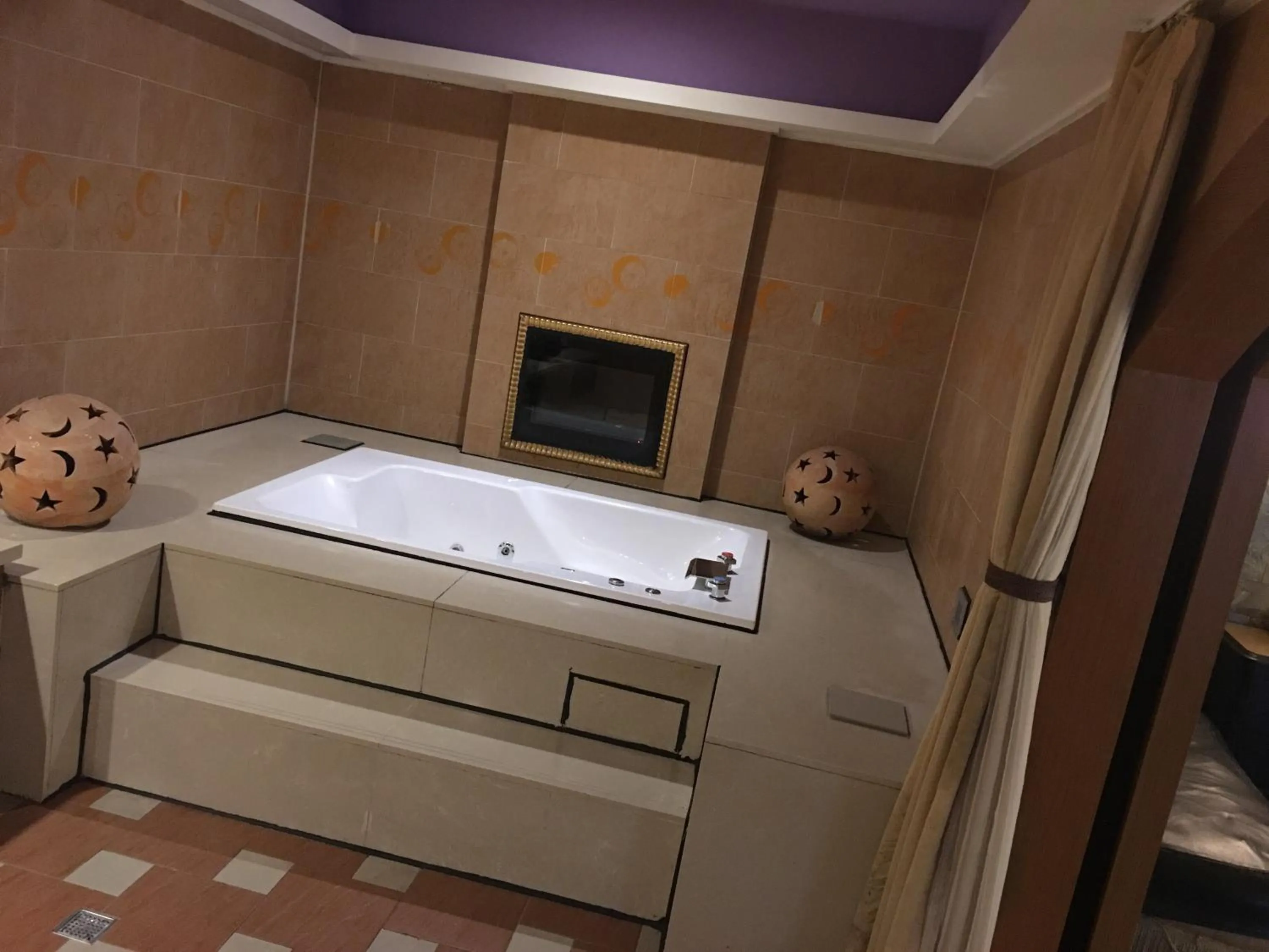 Discovery Motel - Tucheng