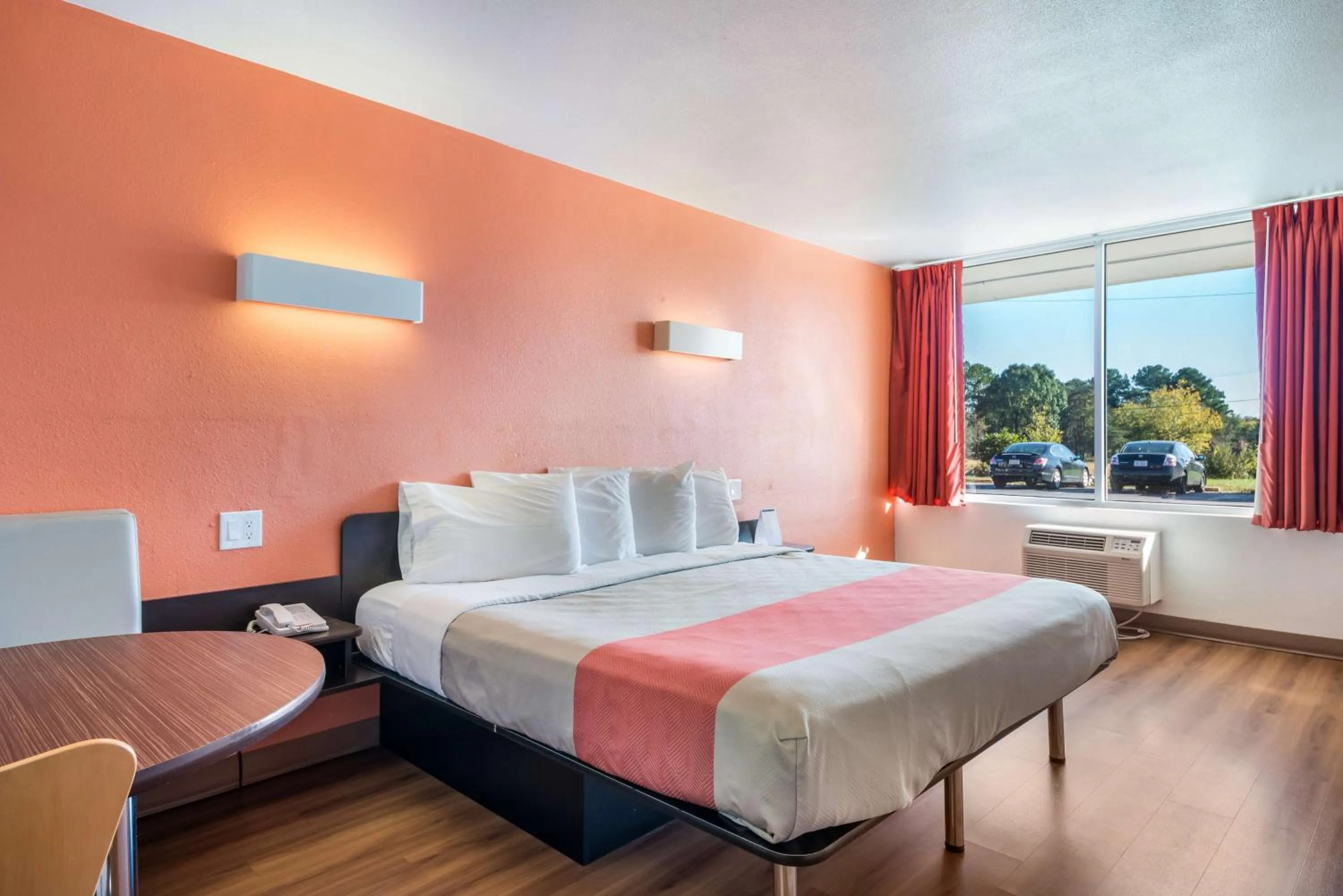 Photo of the whole room, Bed in Motel 6-Connellys Springs, NC