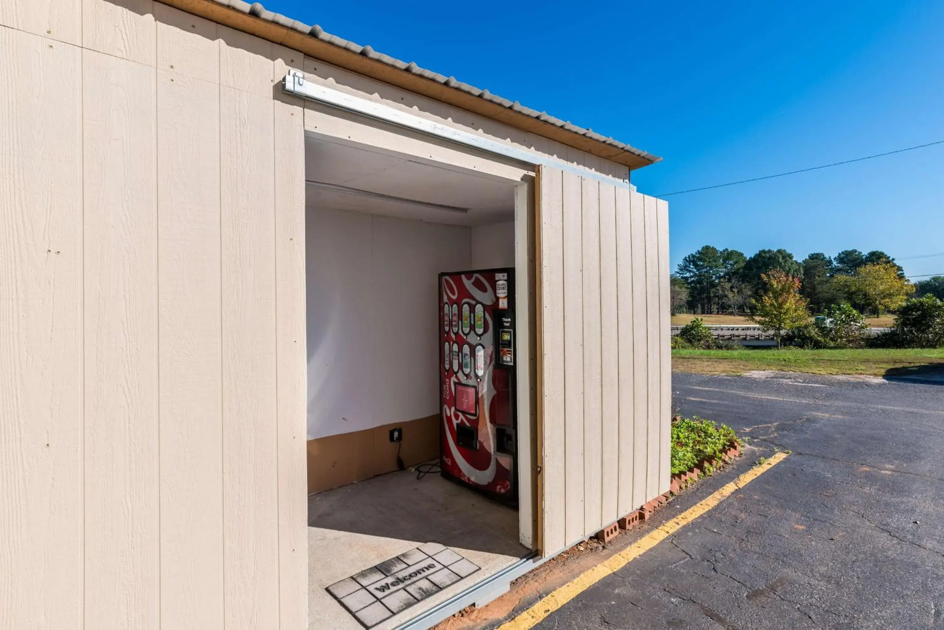 Property building in Motel 6-Connellys Springs, NC Property building in Motel 6-Connellys Springs, NC
