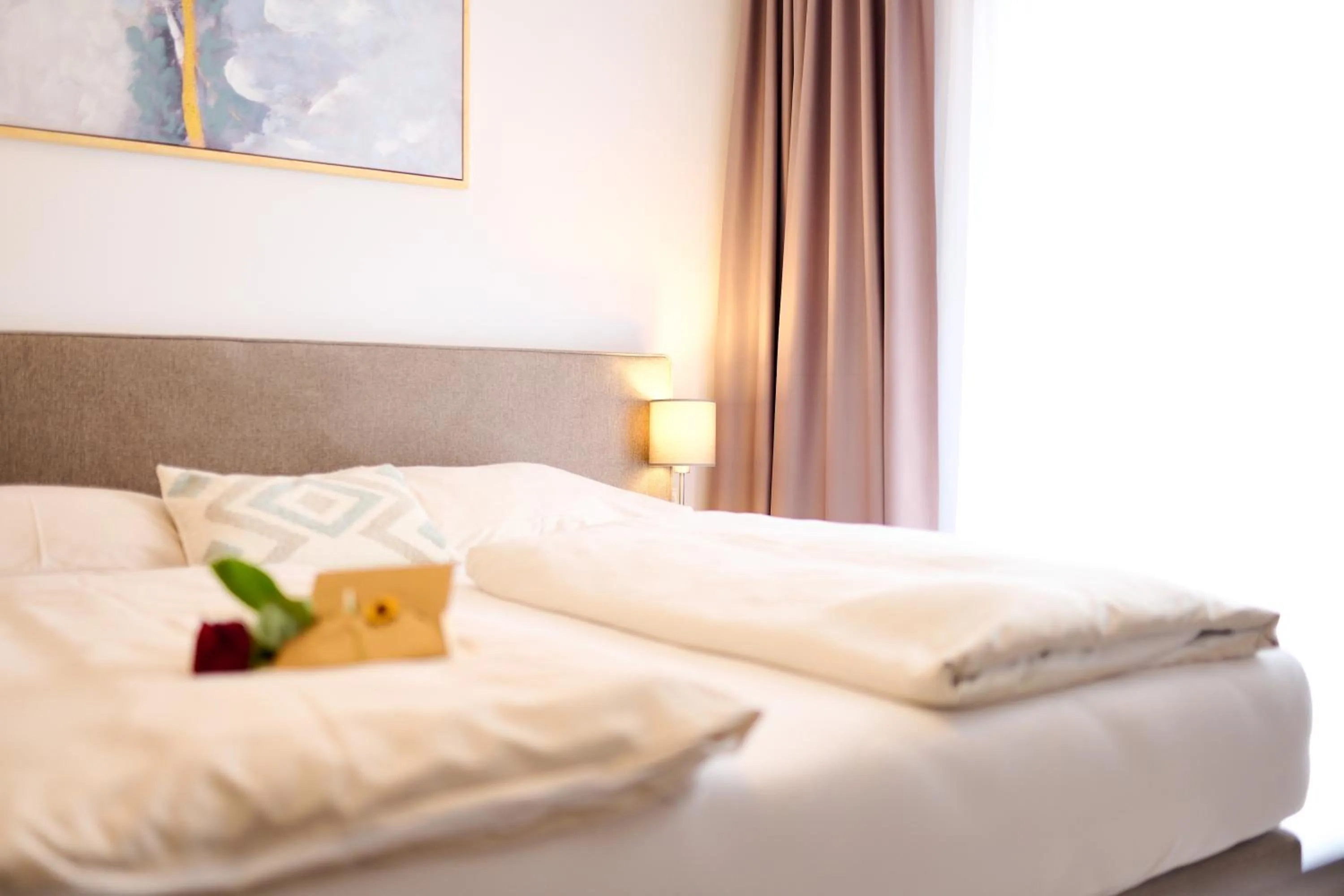 Bed in Pension - Ferienwohnungen Zollner