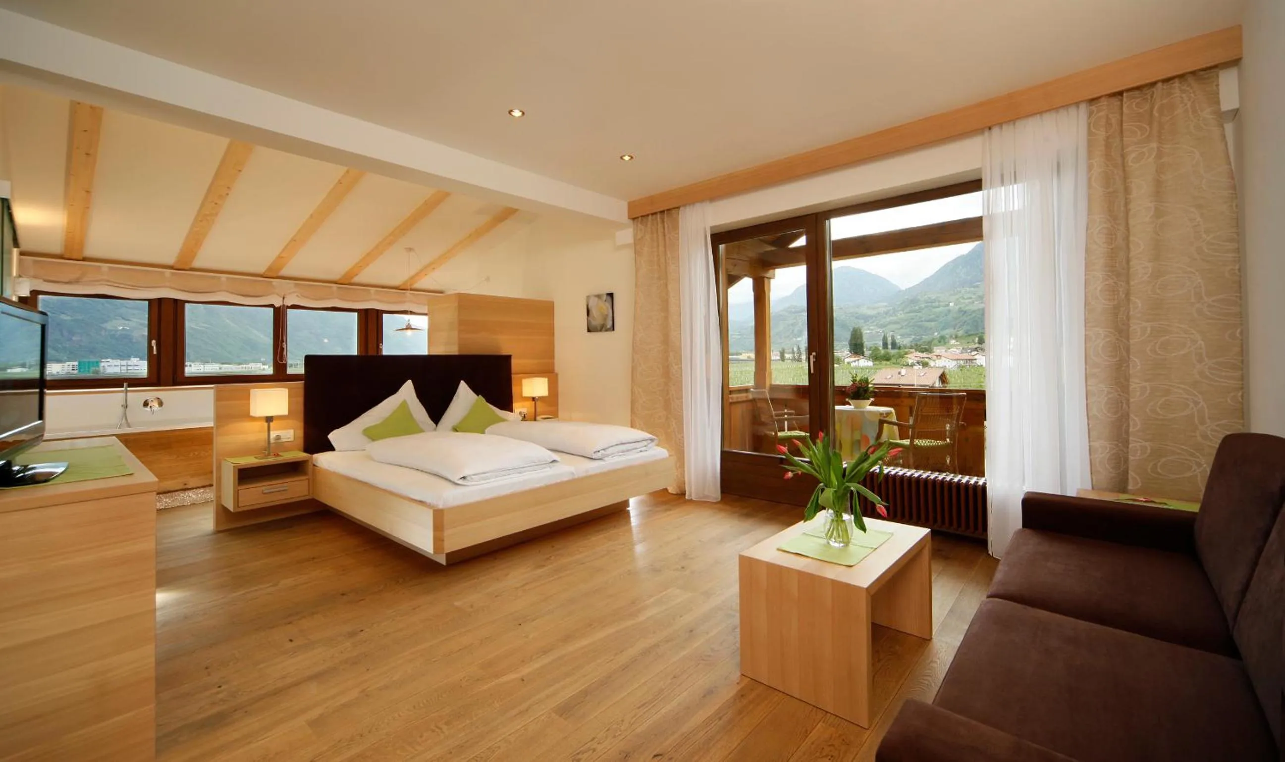 TV and multimedia in Hotel und Residence Johanneshof