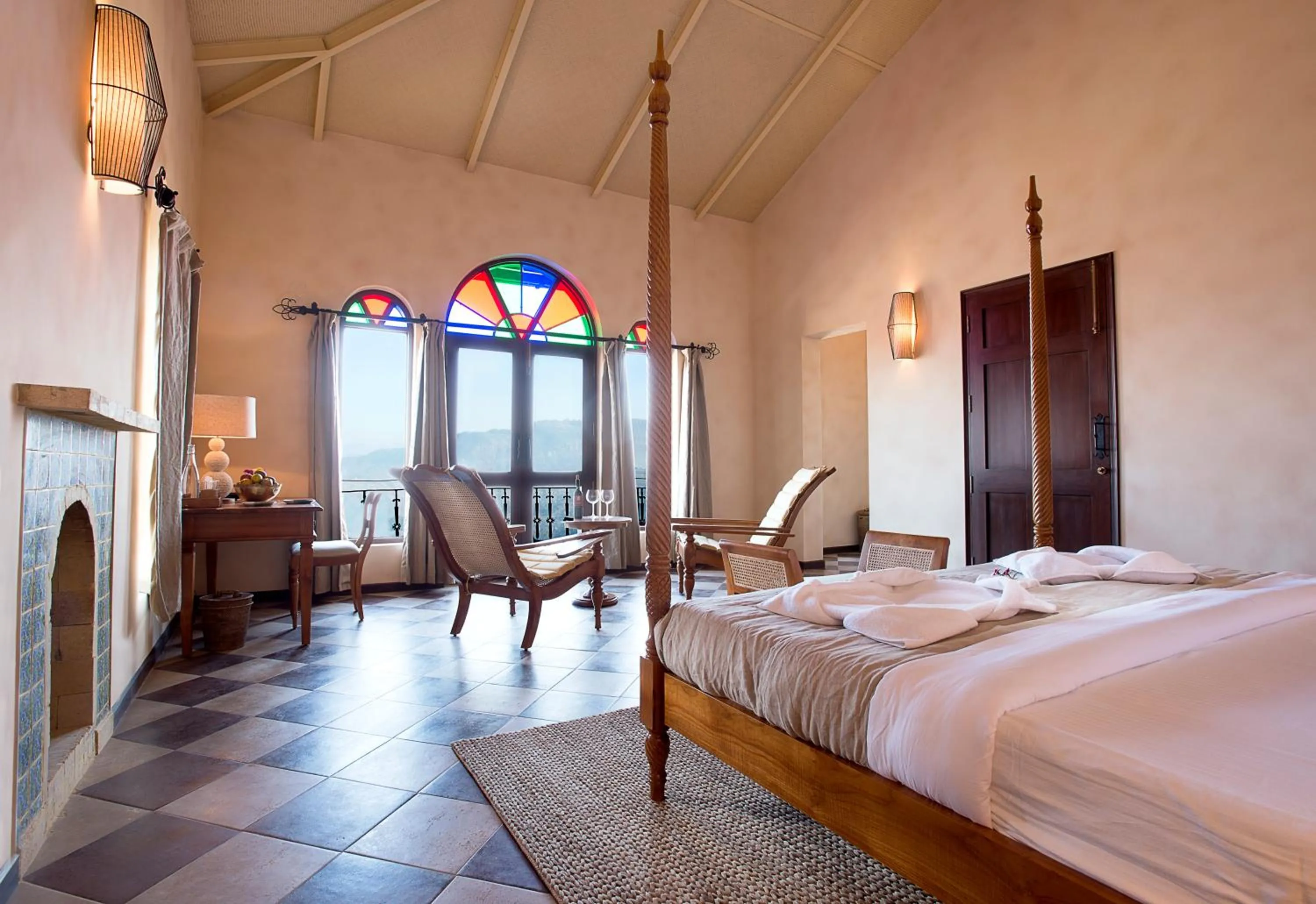 Queen Room with Balcony in The Orchard at Peora Estates