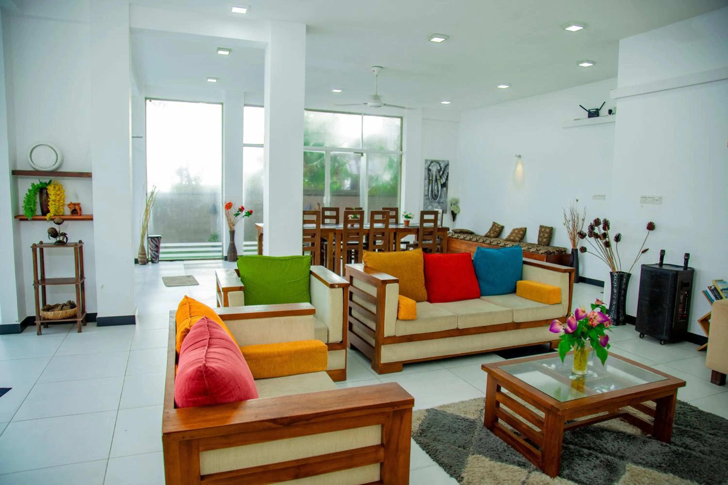 Restaurant/places to eat in Ocean Villa Den