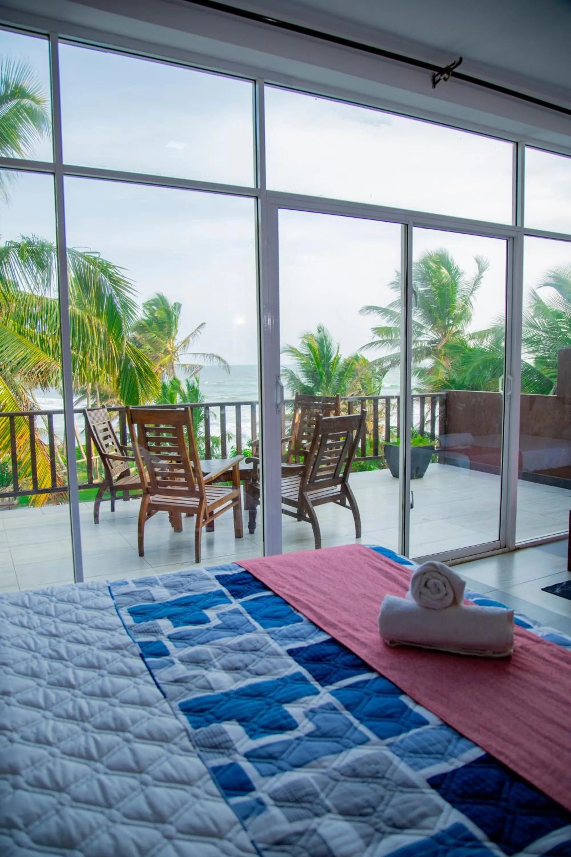 Ocean Villa Den