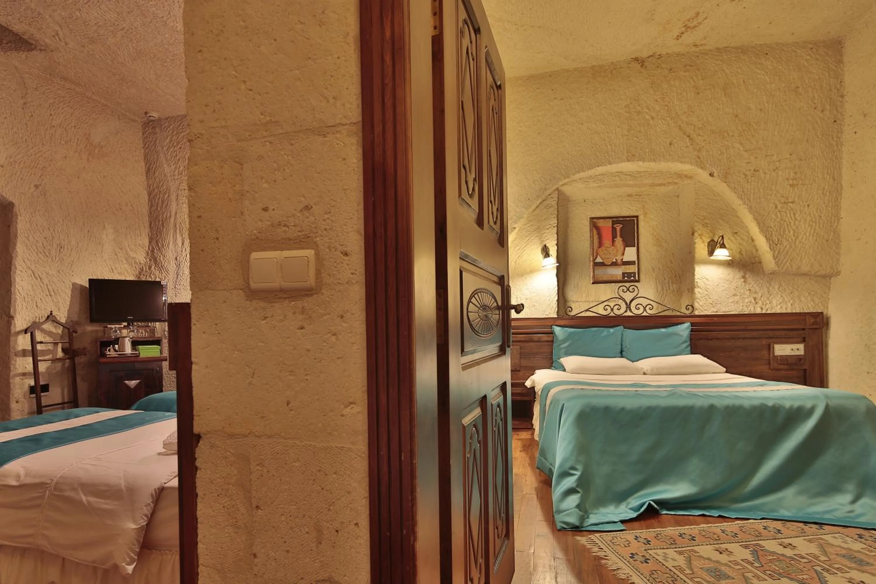 Photo of the whole room, Bed in Yusuf Yigitoglu Konagi - Special Category