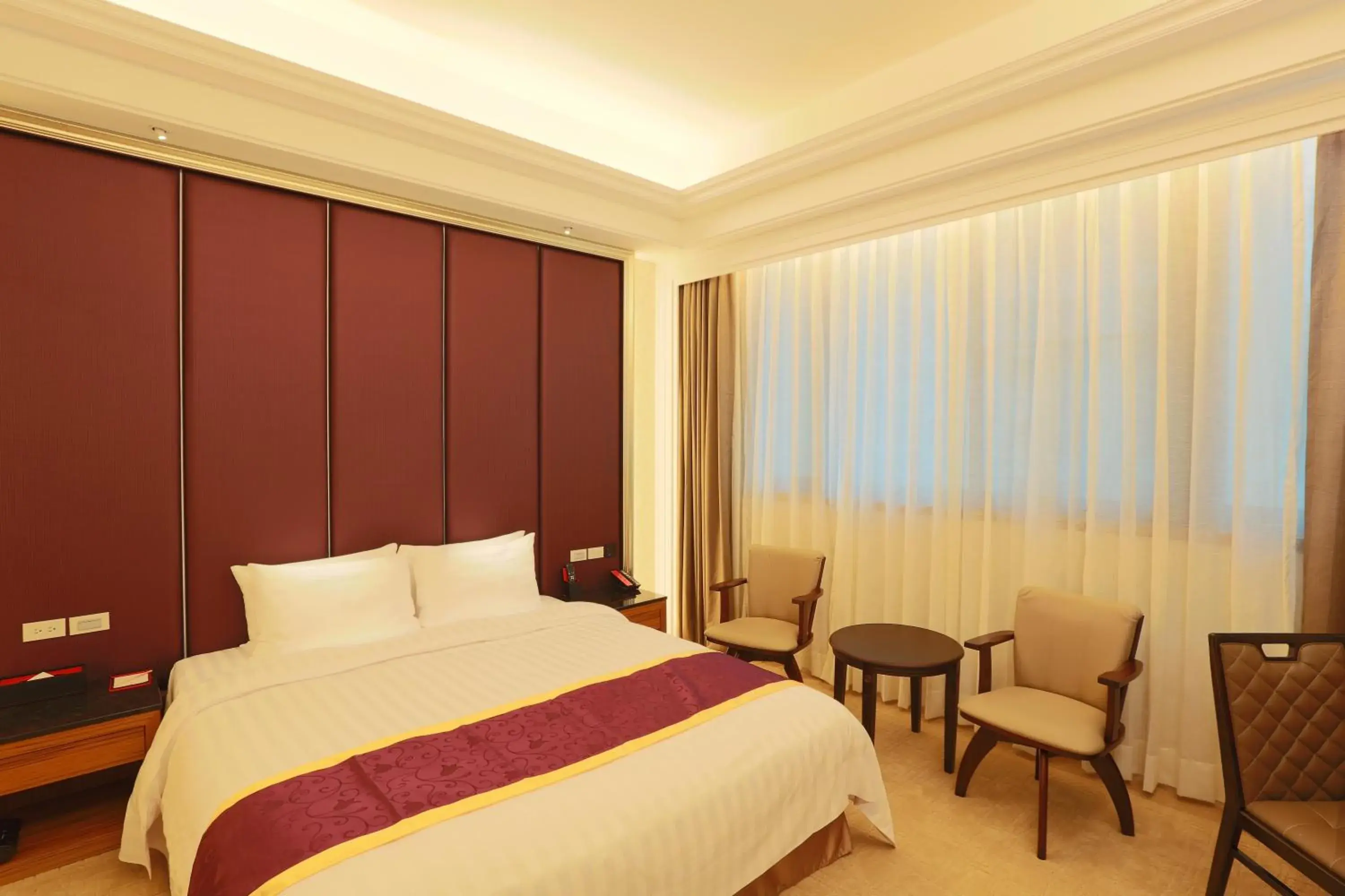 Bedroom, Bed in Happiness Inn Hotel Bedroom, Bed in Happiness Inn Hotel