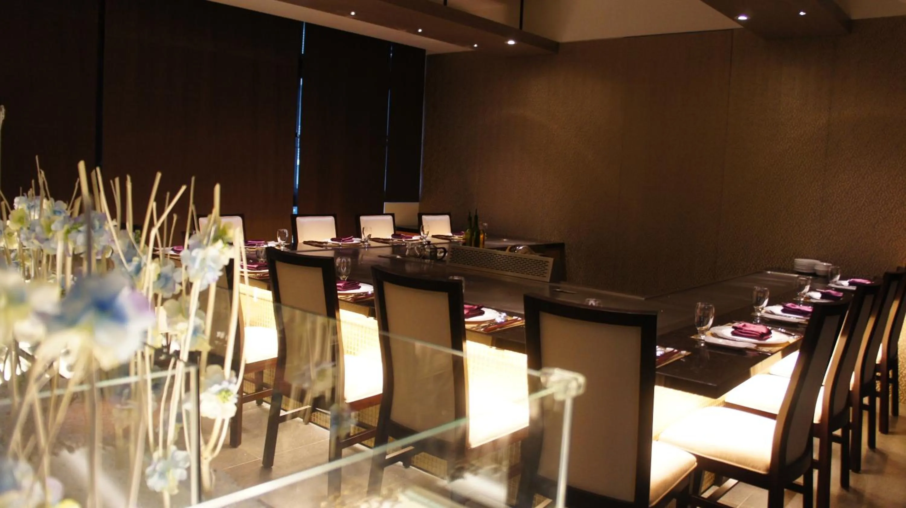 Restaurant/places to eat in Happiness Inn Hotel