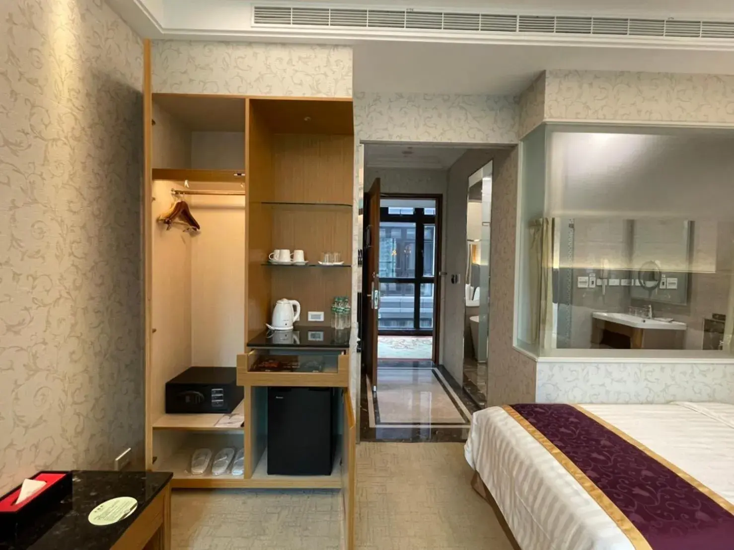 Bed in Happiness Inn Hotel Bed in Happiness Inn Hotel